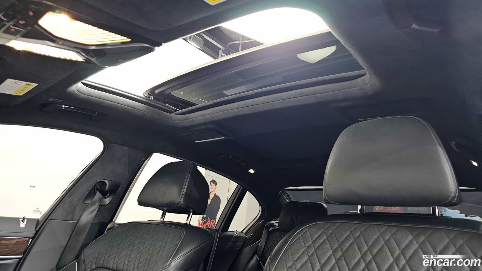 7-Series BMW 2015.9-OPTION-020
