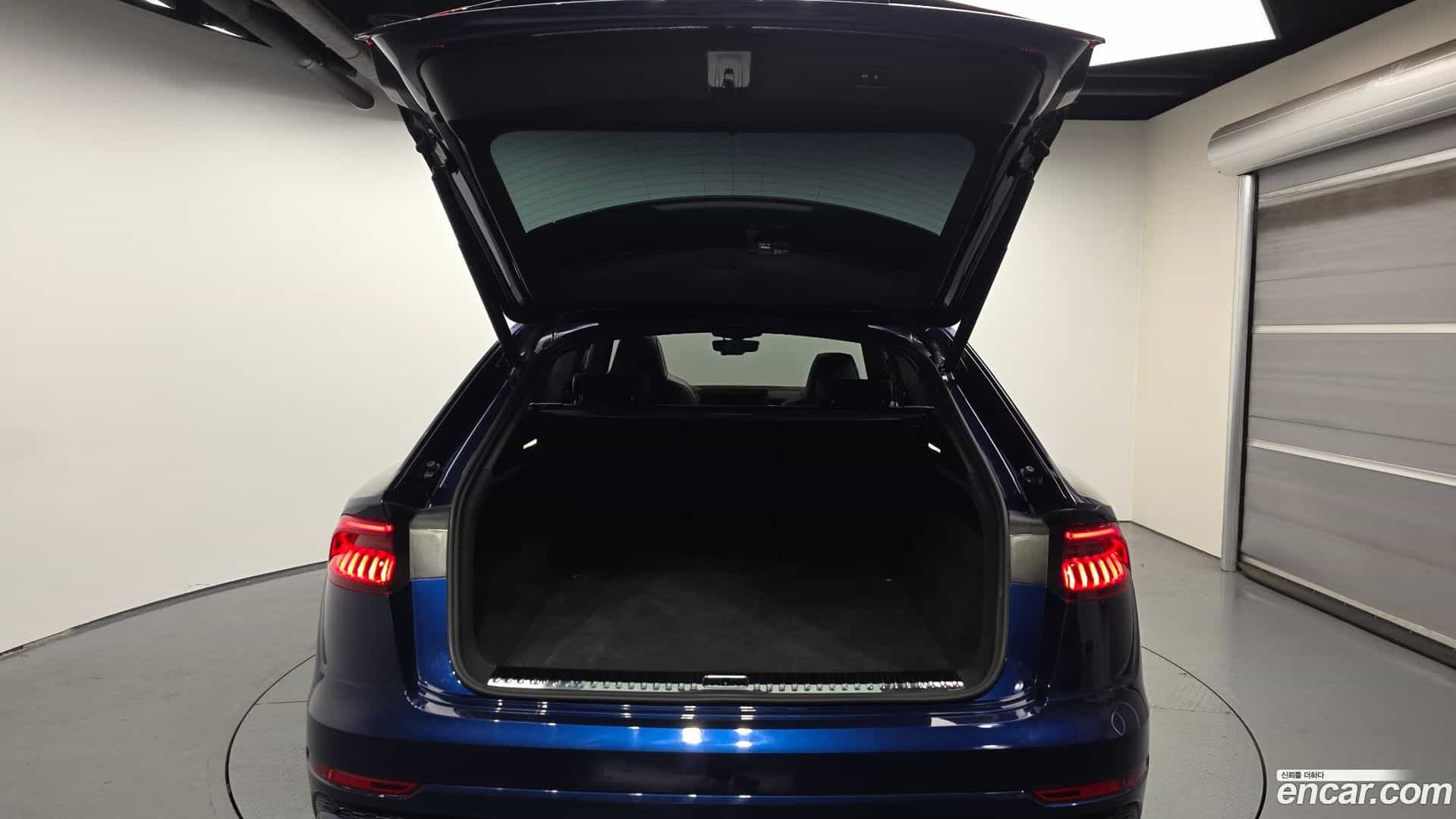Q8 Audi 2023.4-OPTION-024