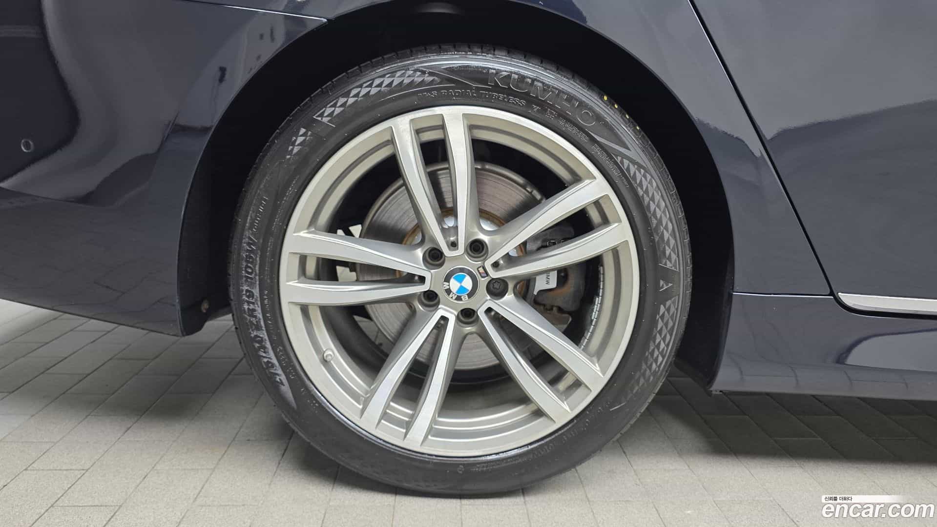 7-Series BMW 2017.5-OUTER-005