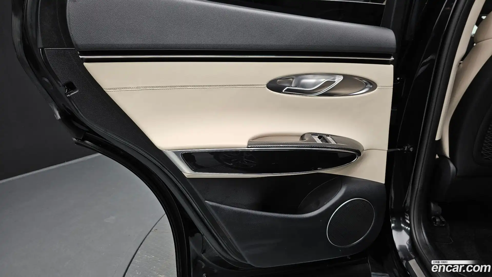 GV70 Genesis 2022.10-INNER-035