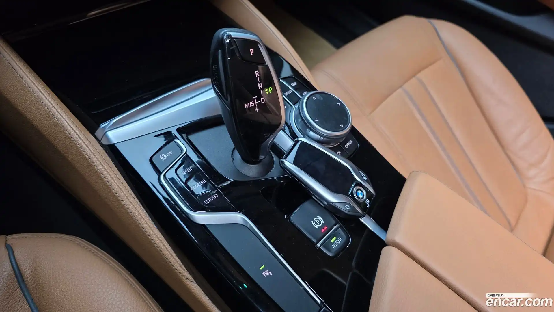 5-Series BMW 2019.7-INNER-009