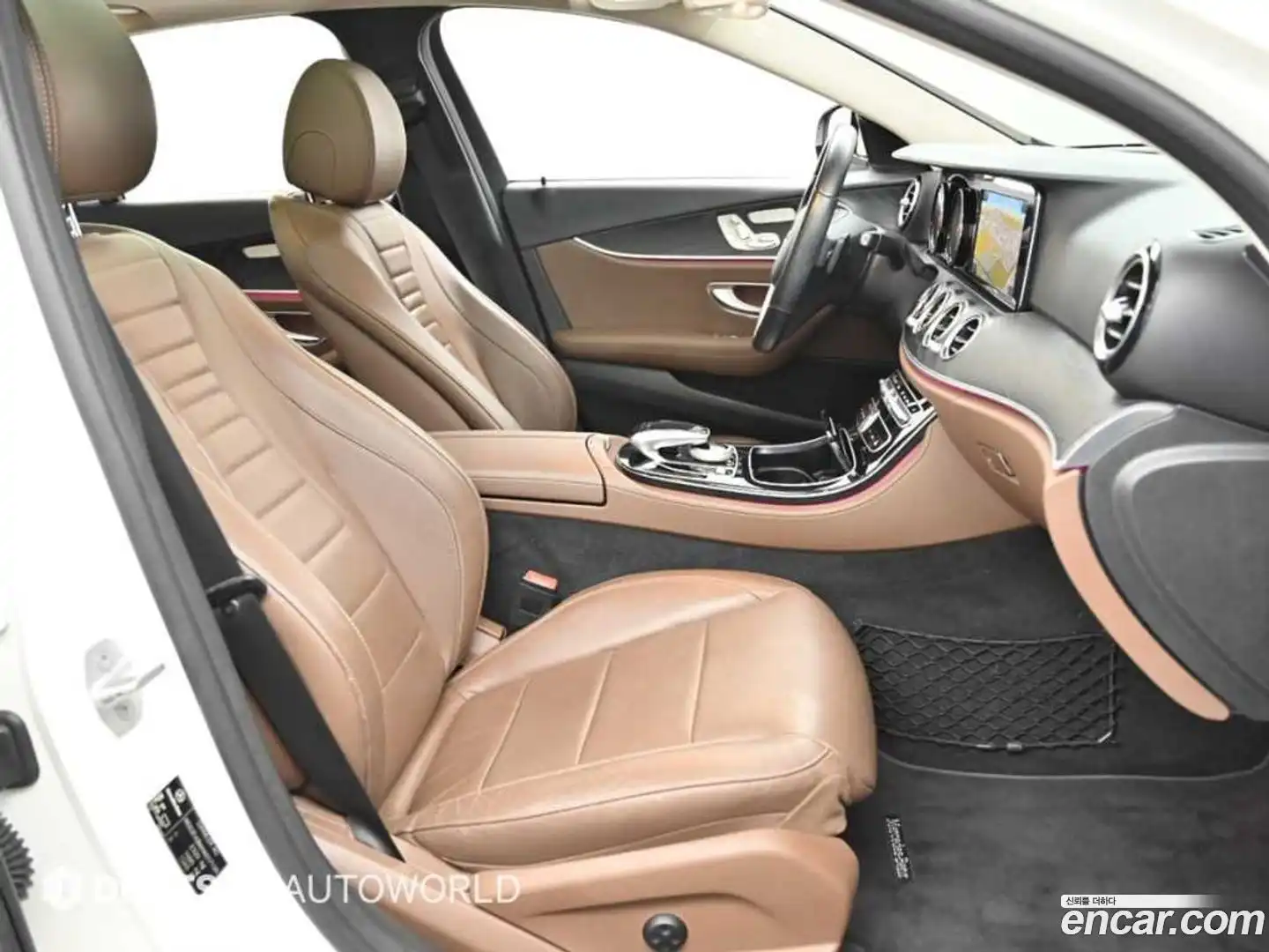 E-Class Mercedes-Benz 2016.5-INNER-010