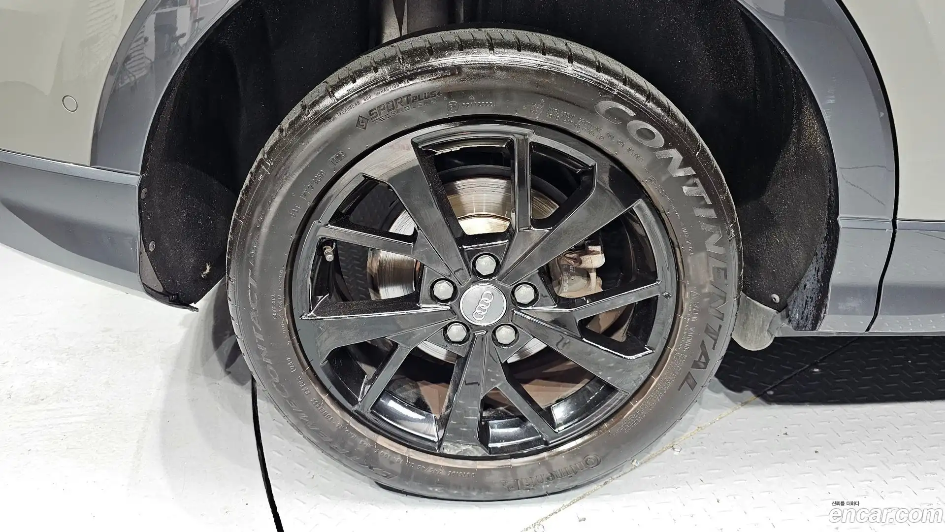 Q3 Audi 2020.11-OUTER-005