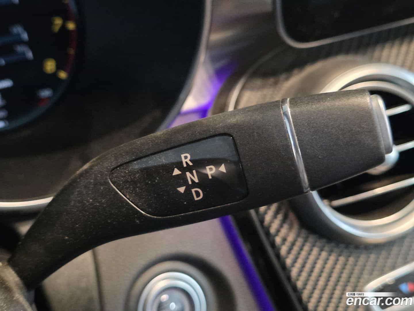 GLC-Class Mercedes-Benz 2020.7-INNER-010
