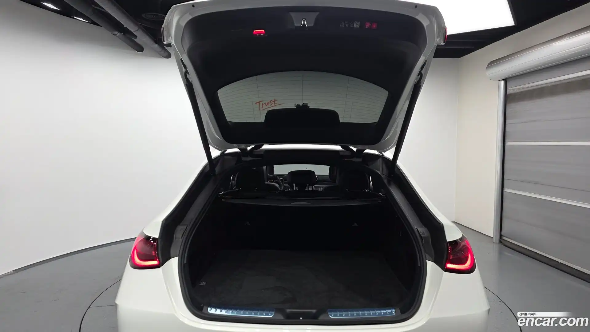 GLC-Class Mercedes-Benz 2024.3-OPTION-024