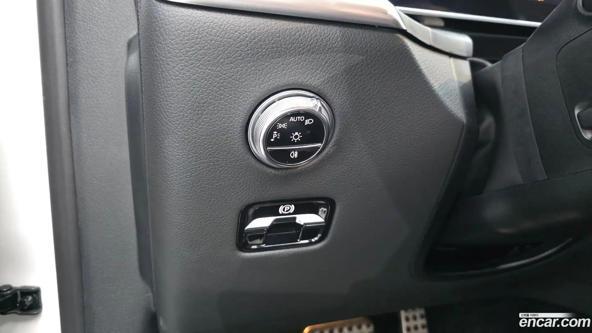 GLC-Class Mercedes-Benz 2024.3-OPTION-042