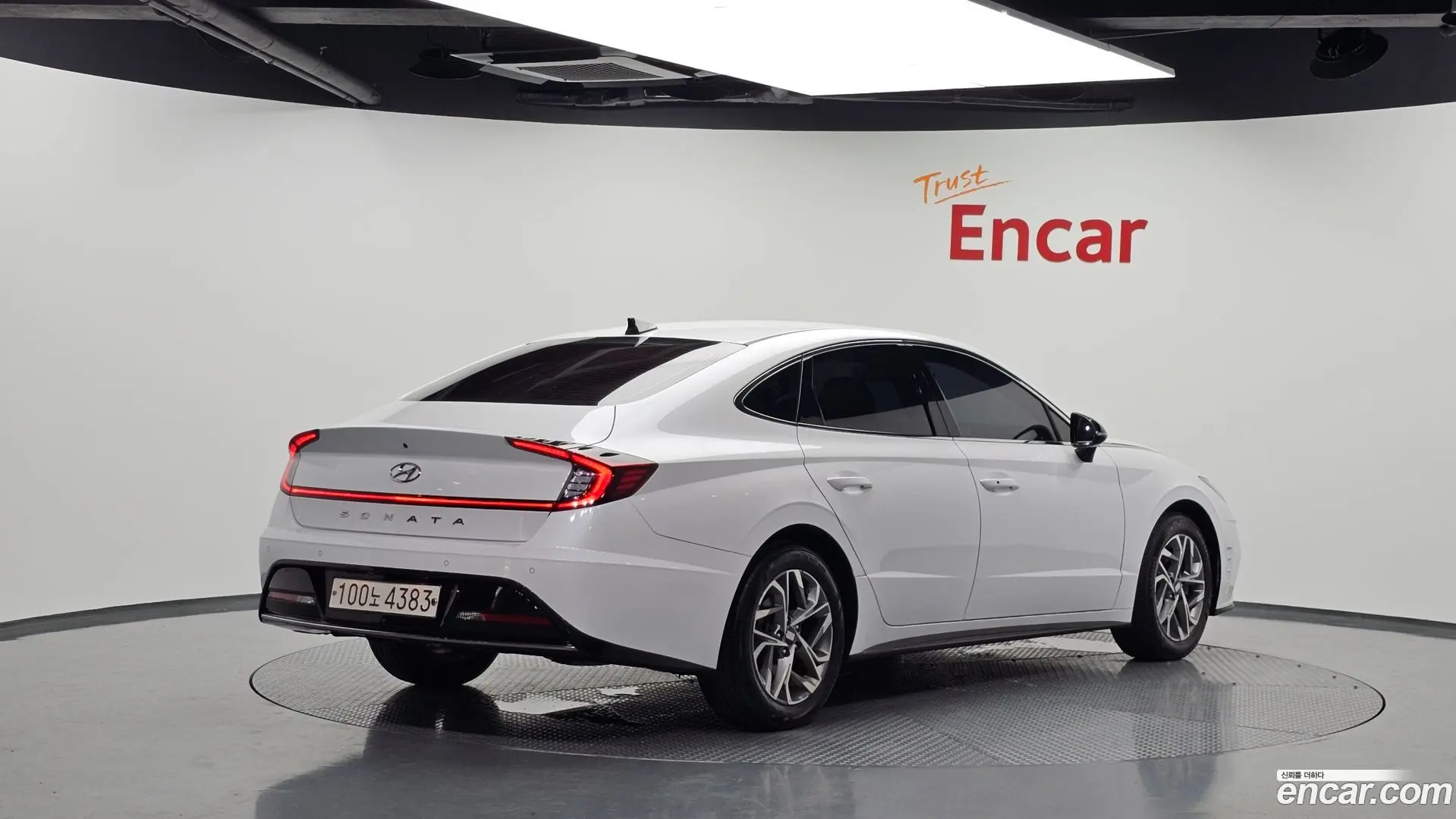 Main__Slider__Photo:Sonata Hyundai 2022.3-1