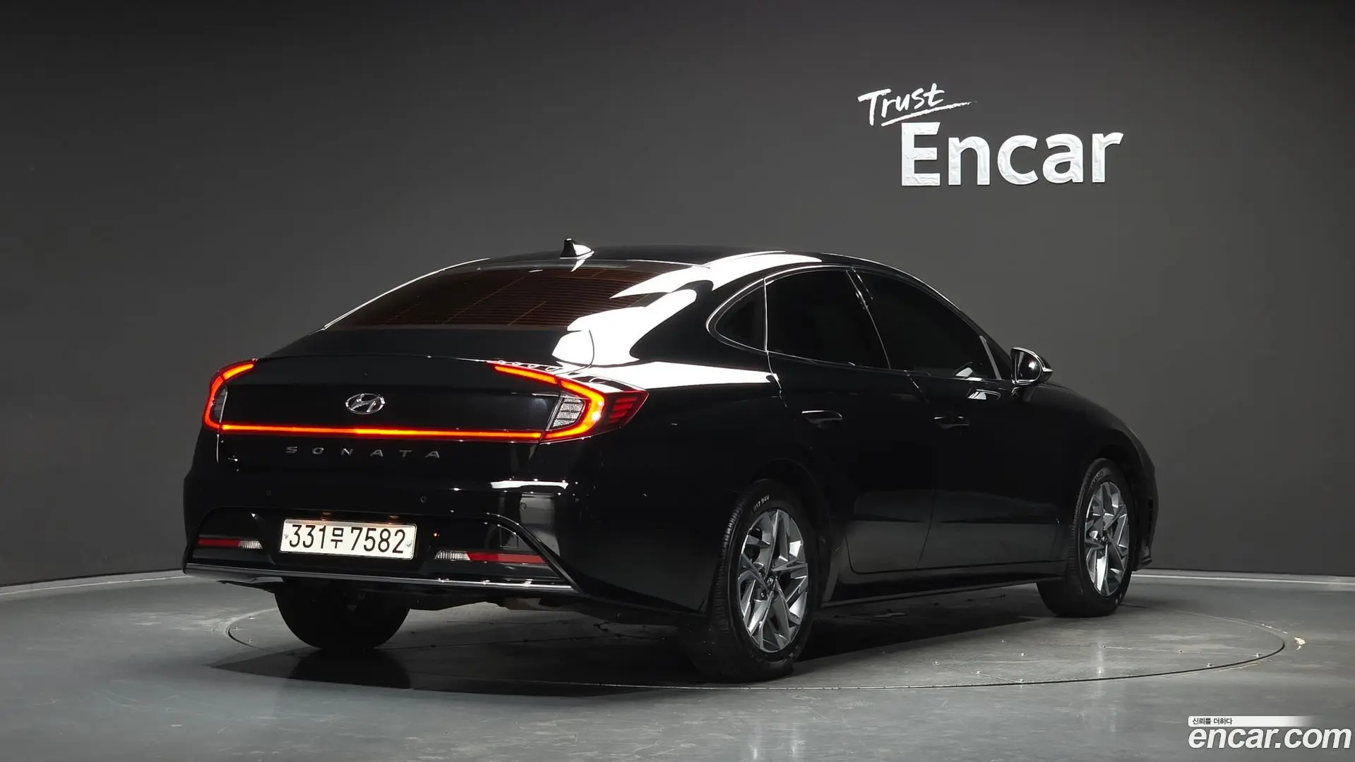 Main__Slider__Photo:Sonata Hyundai 2022.3-1