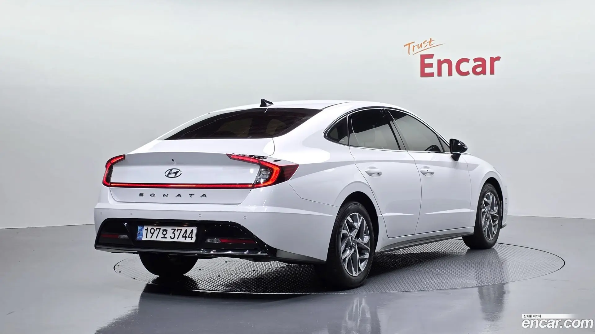 Main__Slider__Photo:Sonata Hyundai 2022.9-1