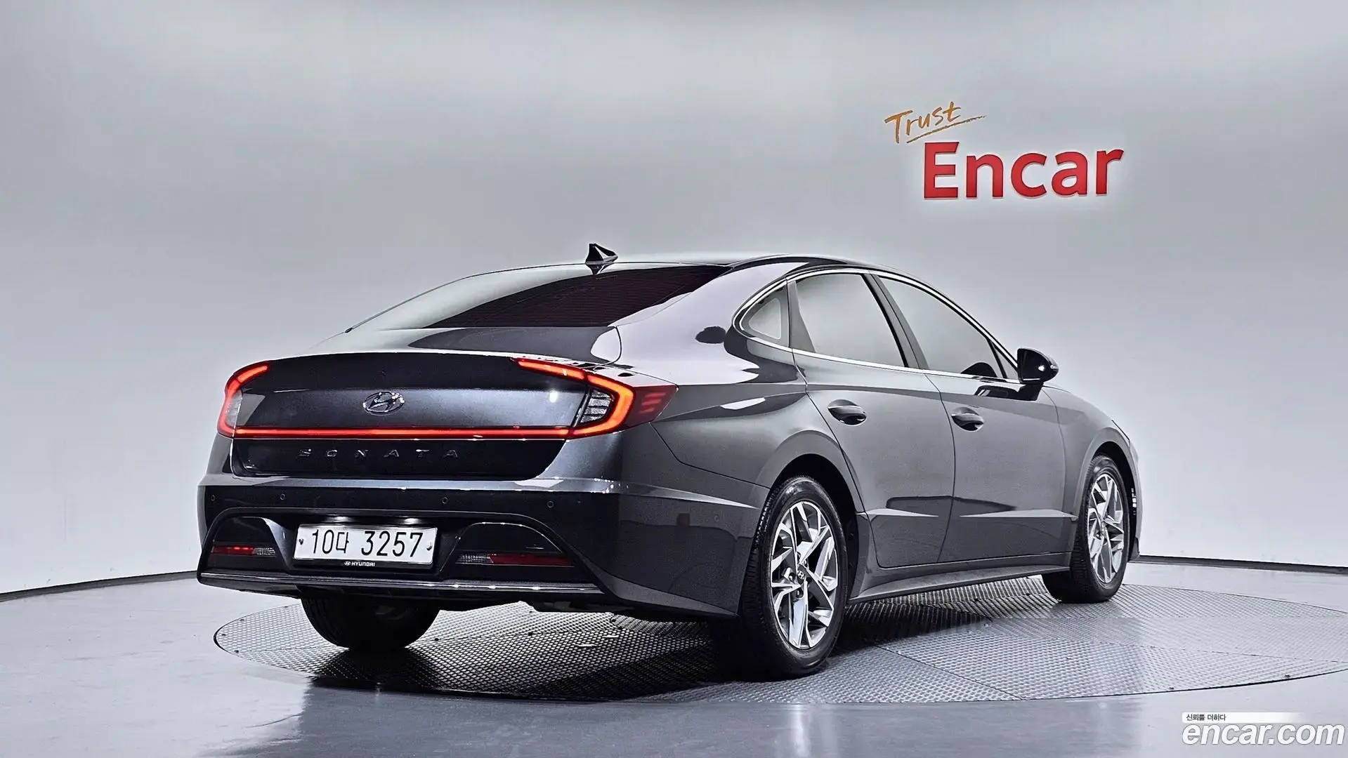 Main__Slider__Photo:Sonata Hyundai 2019.4-1
