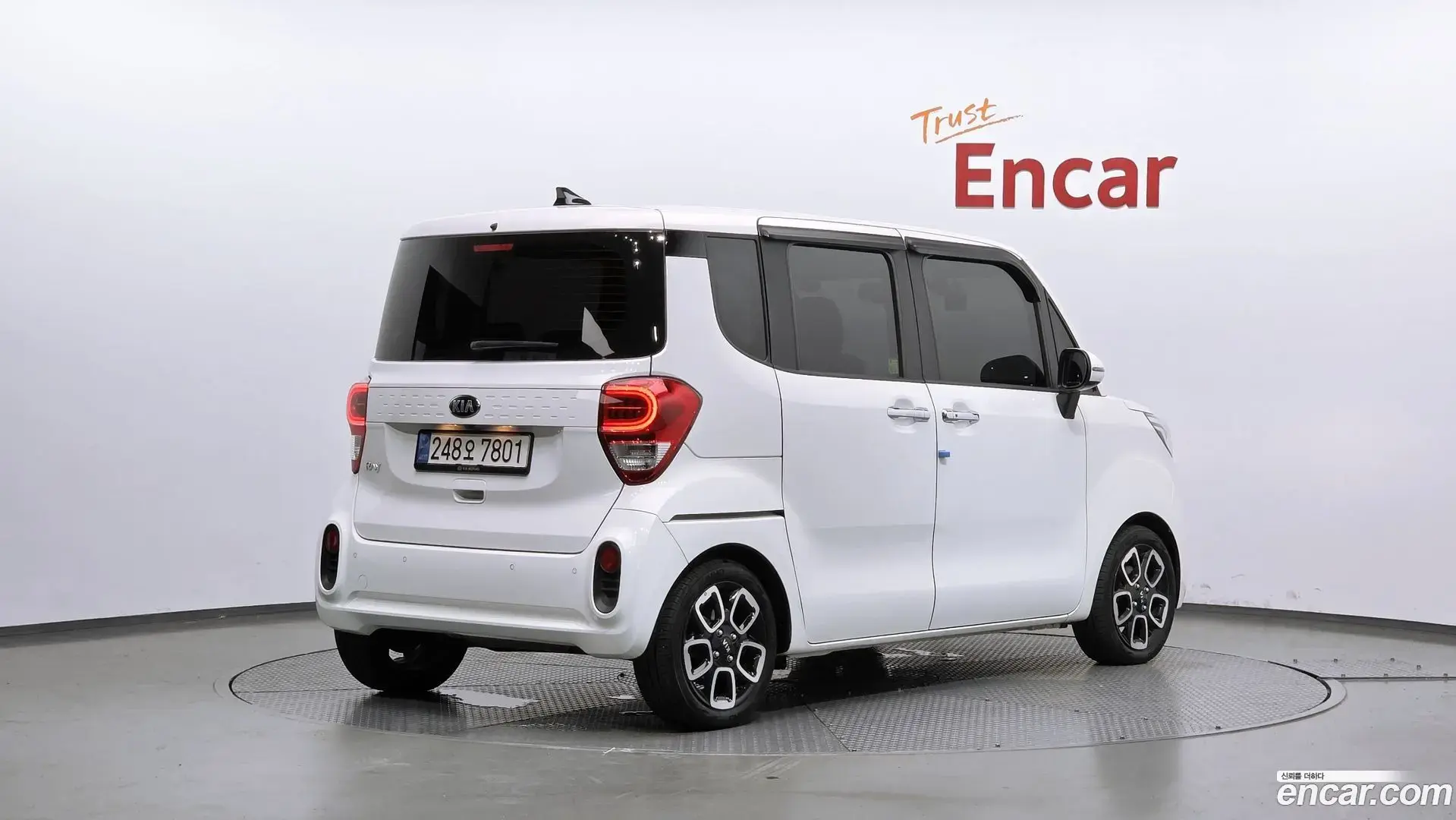 Main__Slider__Photo:RAY Kia 2021.5-1