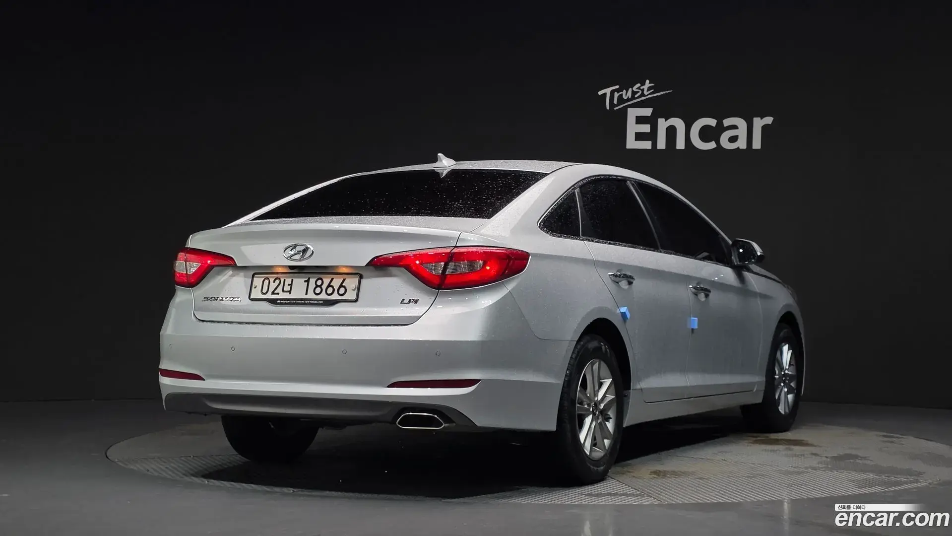 Main__Slider__Photo:Sonata Hyundai 2016.11-1