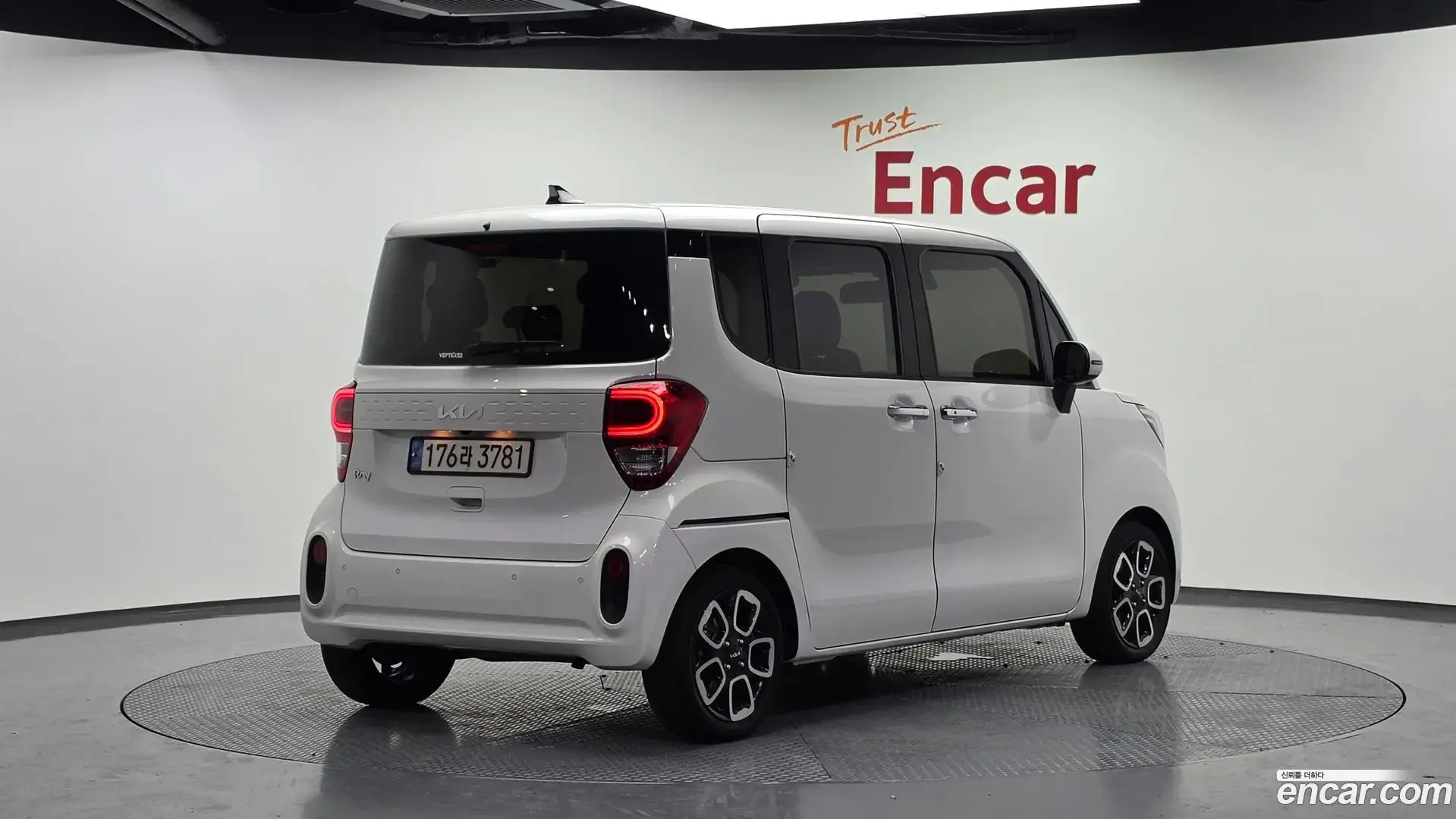 Main__Slider__Photo:RAY Kia 2022.5-1