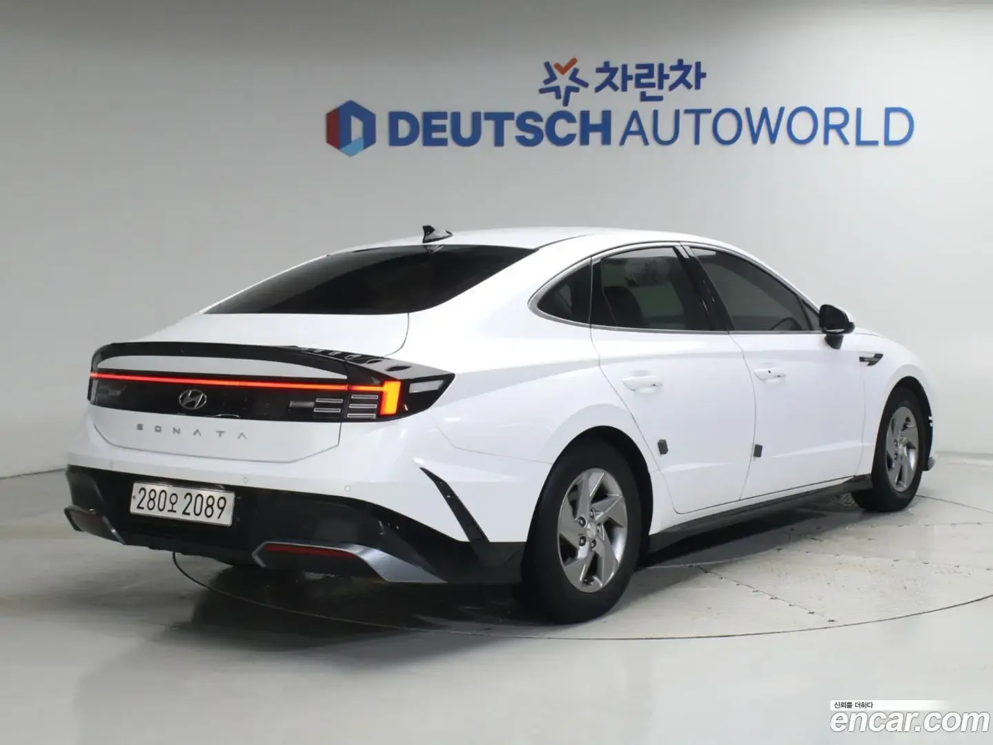 Main__Slider__Photo:Sonata Hyundai 2023.5-1
