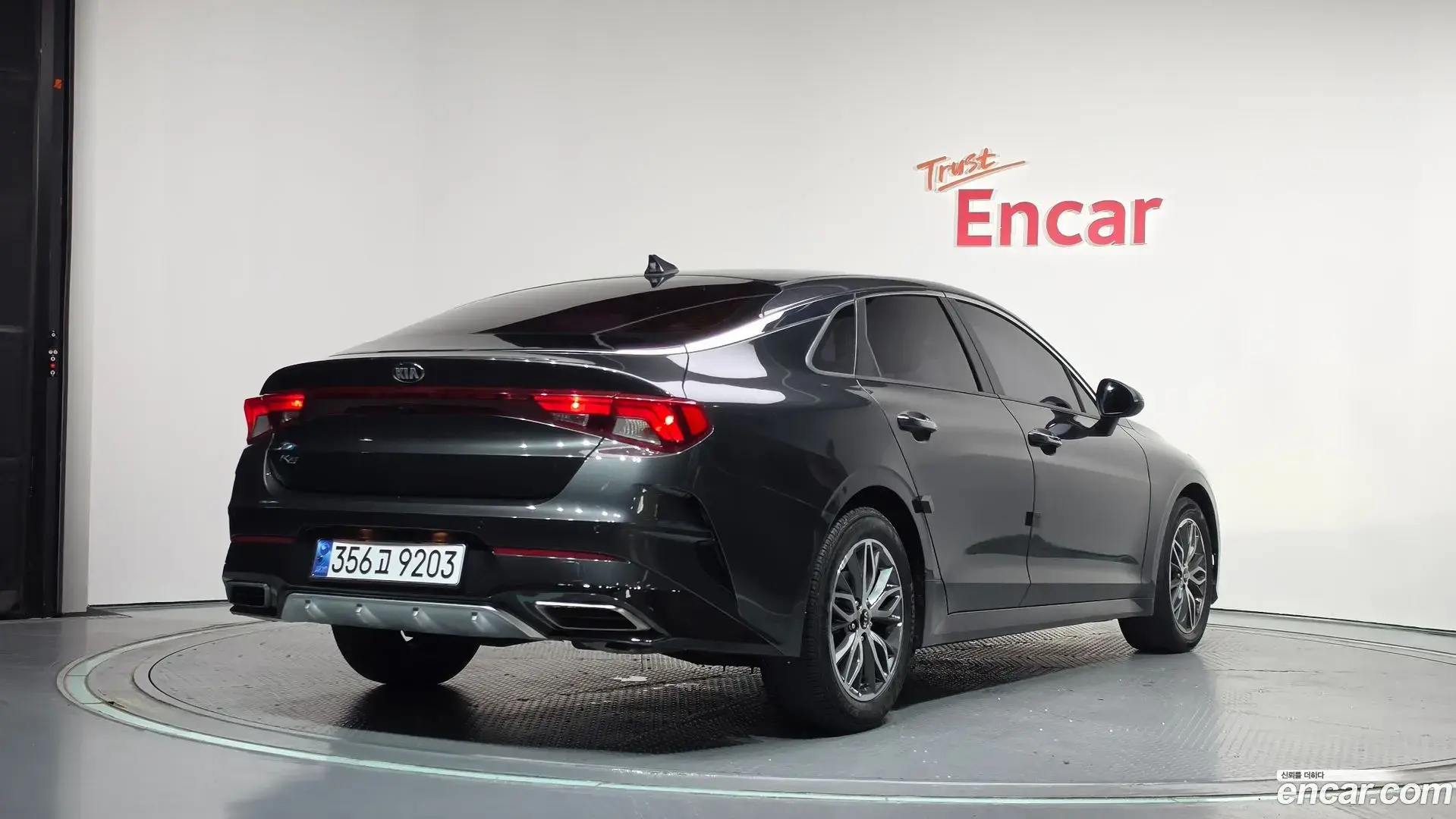 Main__Slider__Photo:K5 Kia 2020.6-1