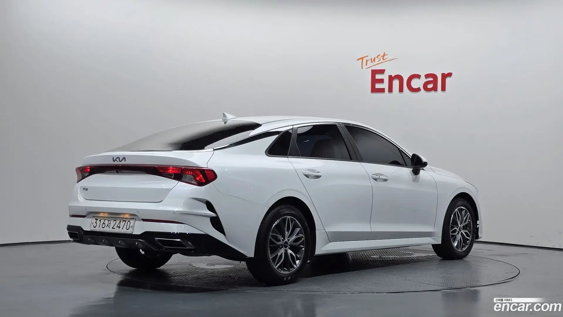 Main__Slider__Photo:K5 Kia 2021.11-1