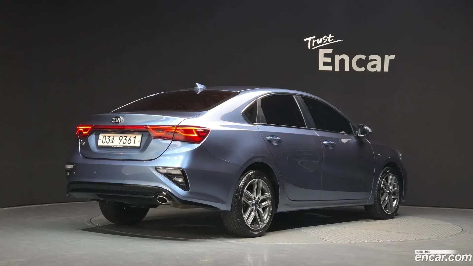 Main__Slider__Photo:K3 Kia 2018.3-1