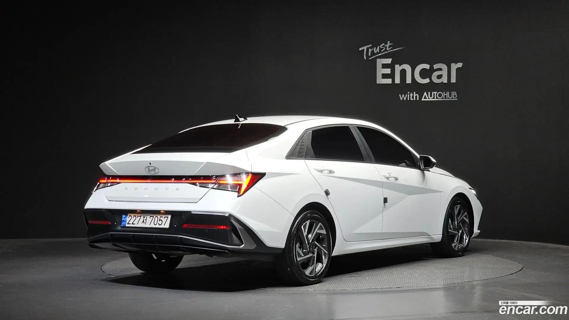 Main__Slider__Photo:AVANTE Hyundai 2023.4-1