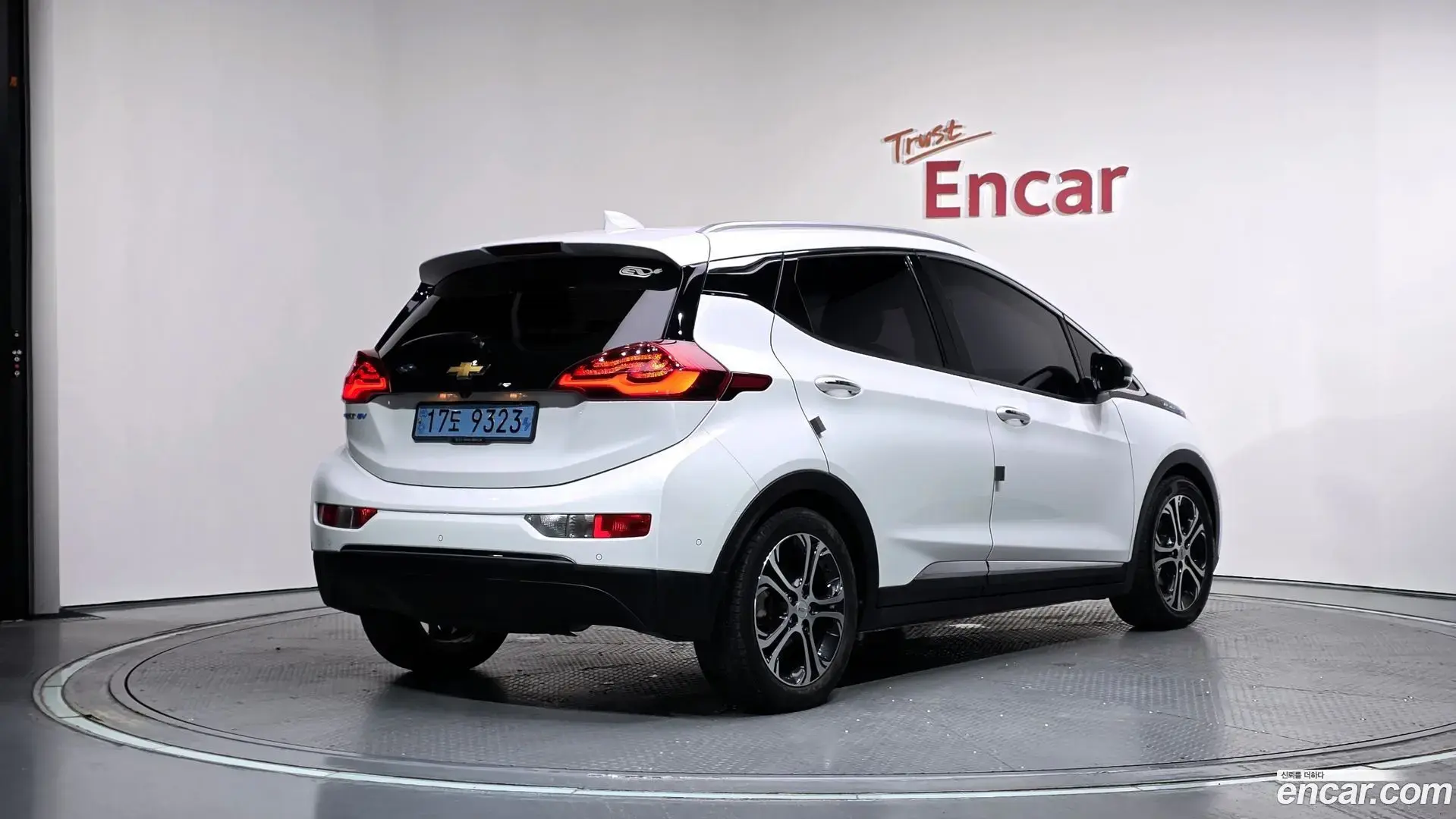 Main__Slider__Photo:Bolt EV Chevrolet 2018.5-1