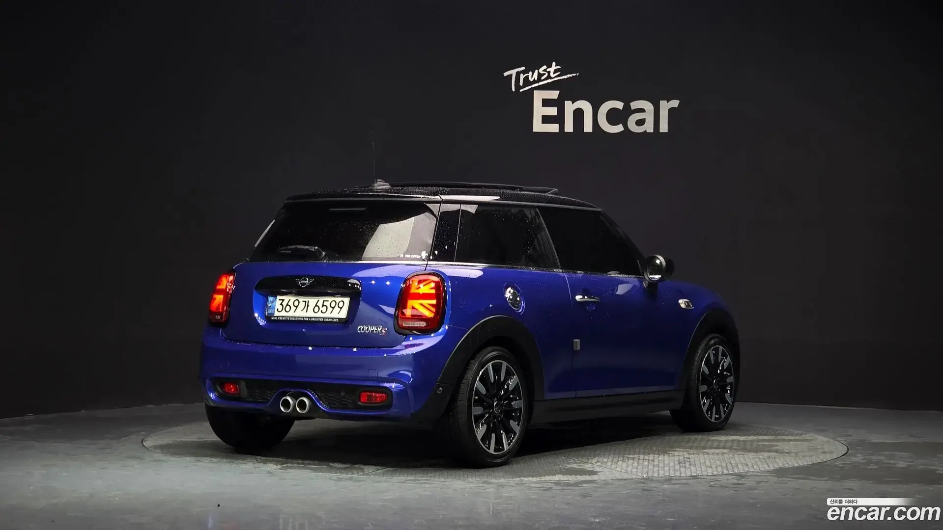 Main__Slider__Photo:Cooper Mini 2021.2-1