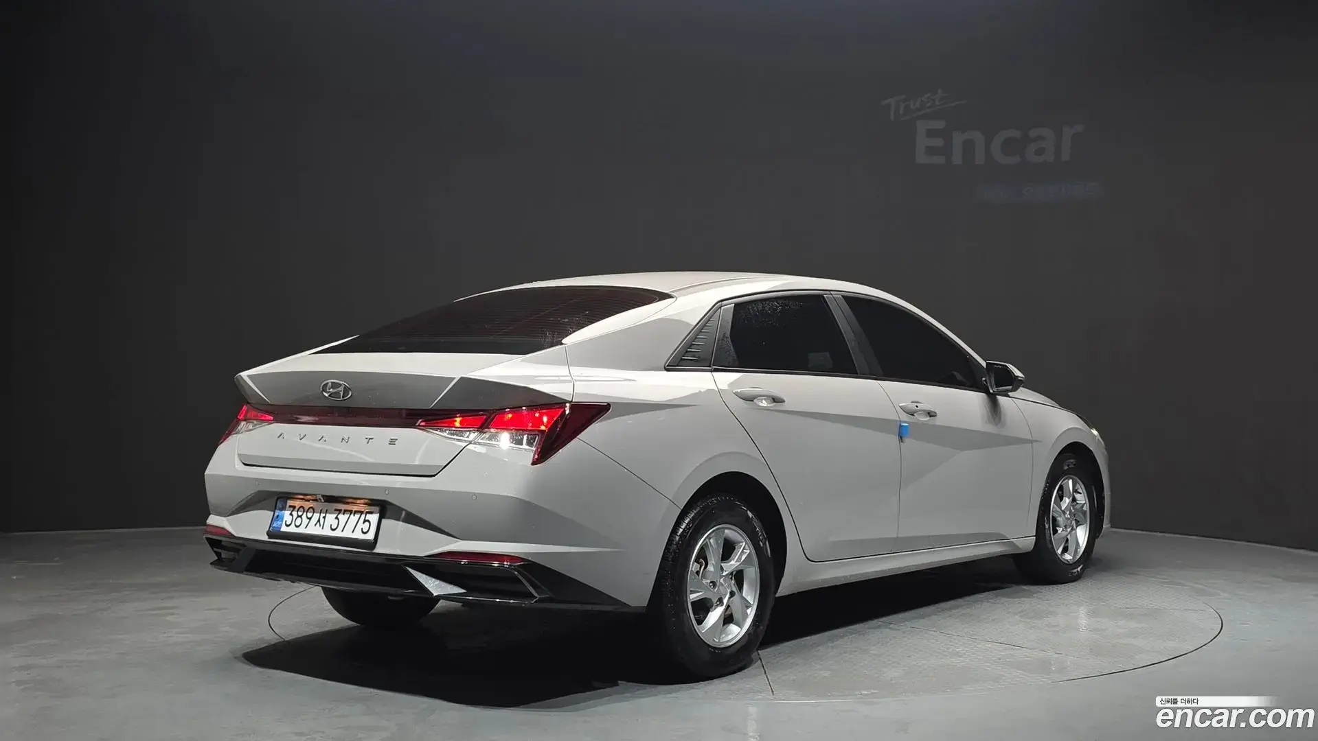 Main__Slider__Photo:AVANTE Hyundai 2021.3-1