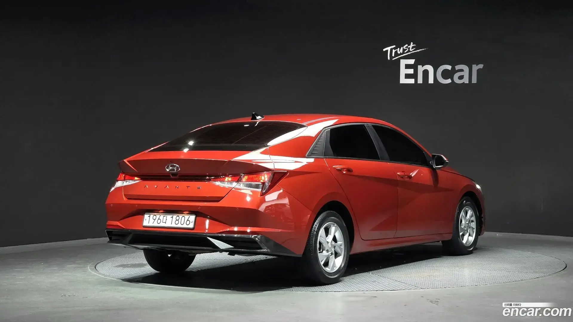 Main__Slider__Photo:AVANTE Hyundai 2021.10-1