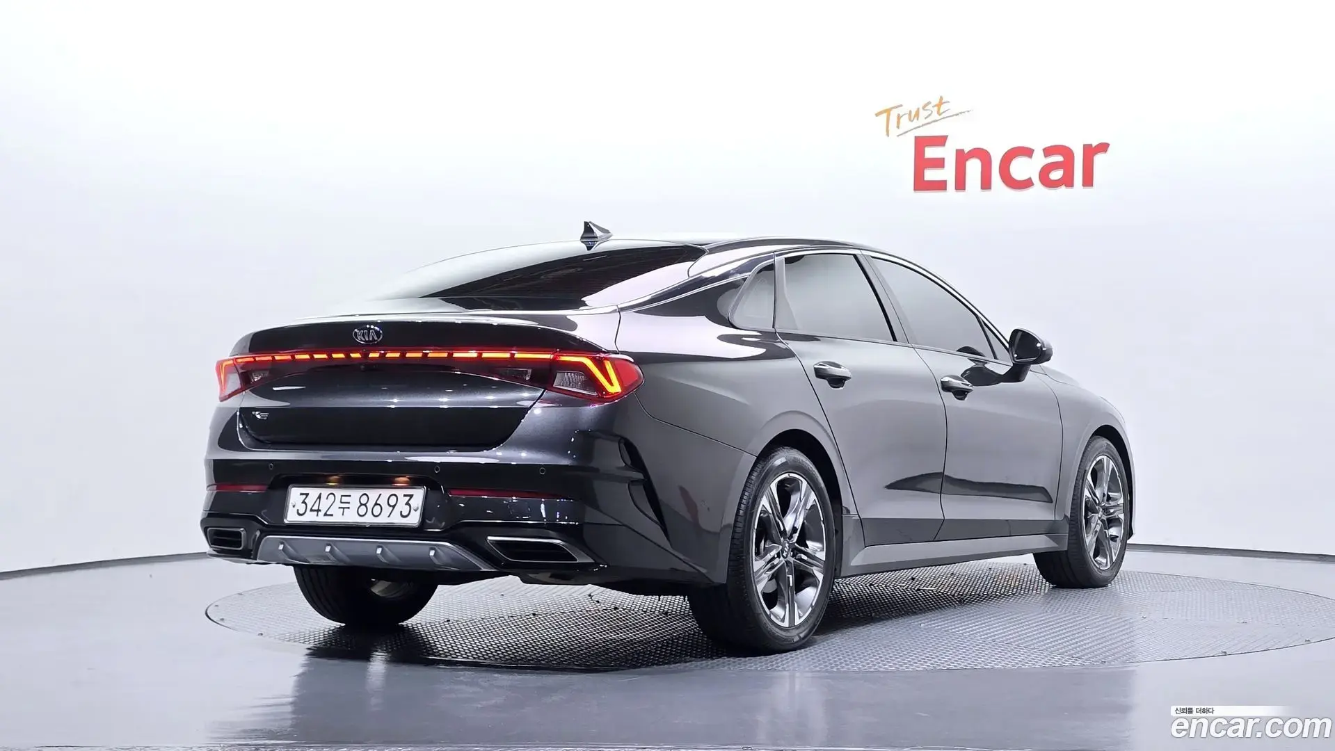 Main__Slider__Photo:K5 Kia 2021.3-1