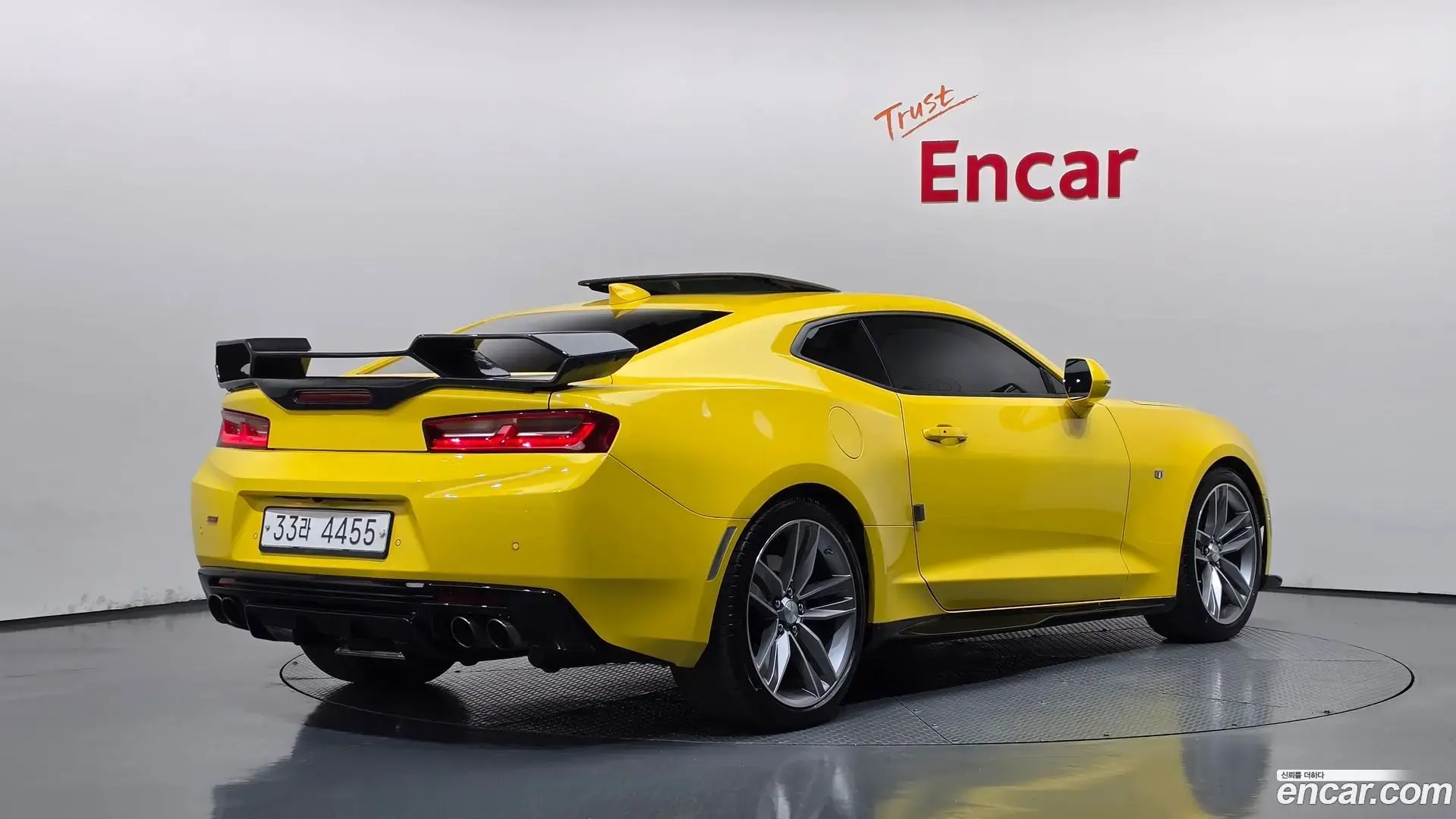 Main__Slider__Photo:Camaro Chevrolet 2017.9-1