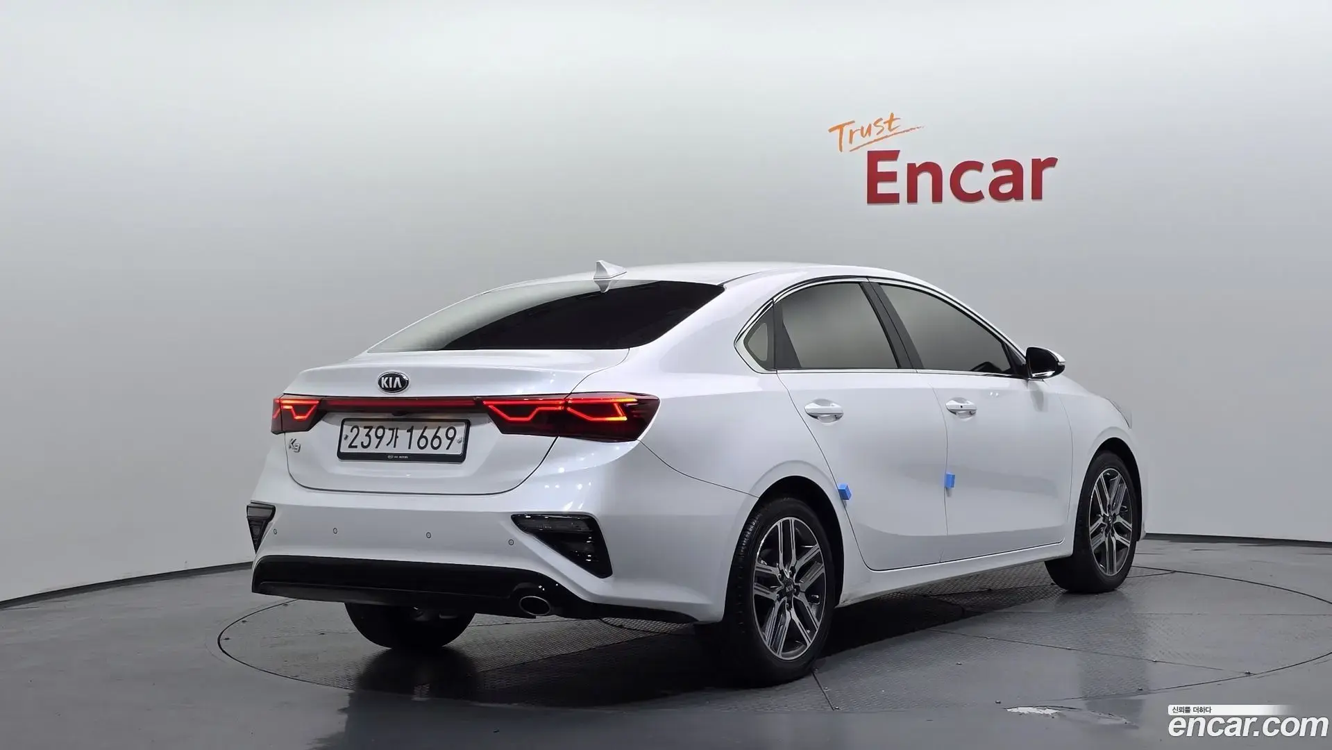Main__Slider__Photo:K3 Kia 2020.2-1
