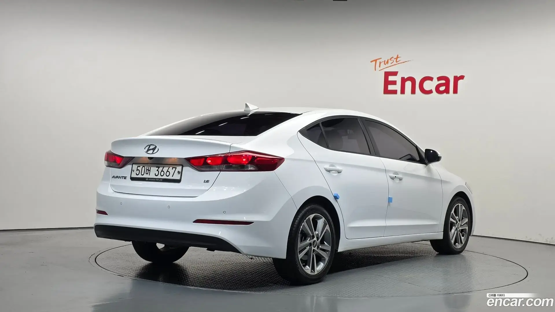 Main__Slider__Photo:AVANTE Hyundai 2018.8-1
