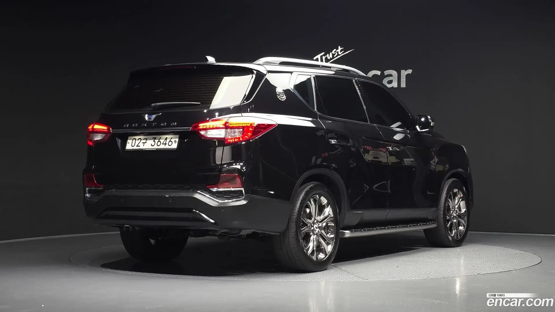 Main__Slider__Photo:Rexton KG Mobility 2018.0-1