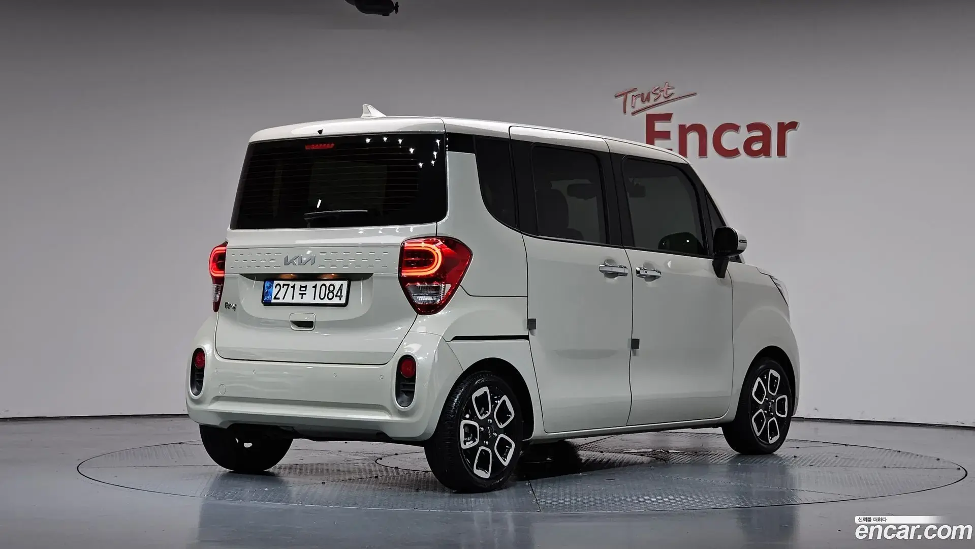 Main__Slider__Photo:RAY Kia 2021.8-1
