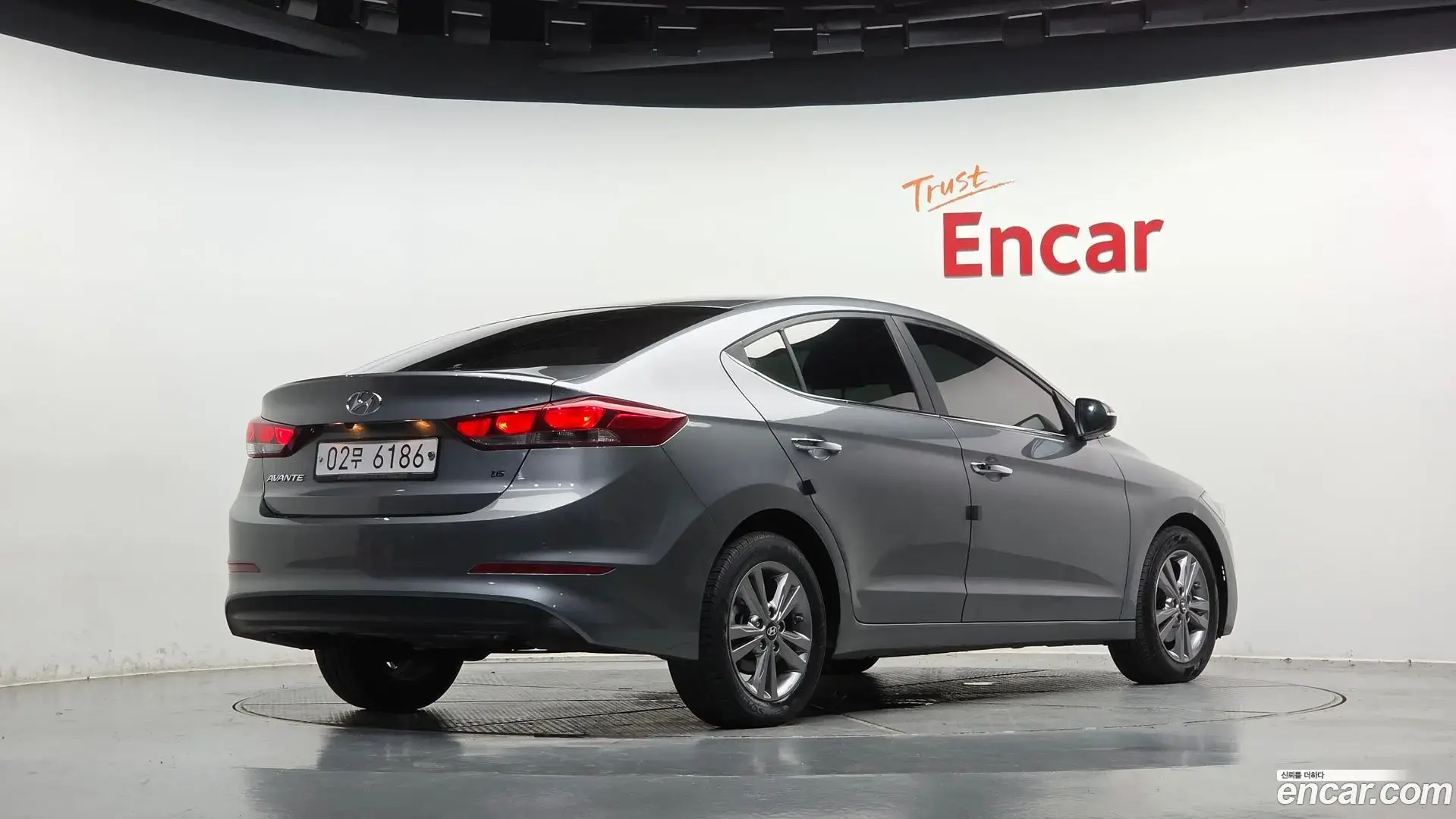 Main__Slider__Photo:AVANTE Hyundai 2017.4-1