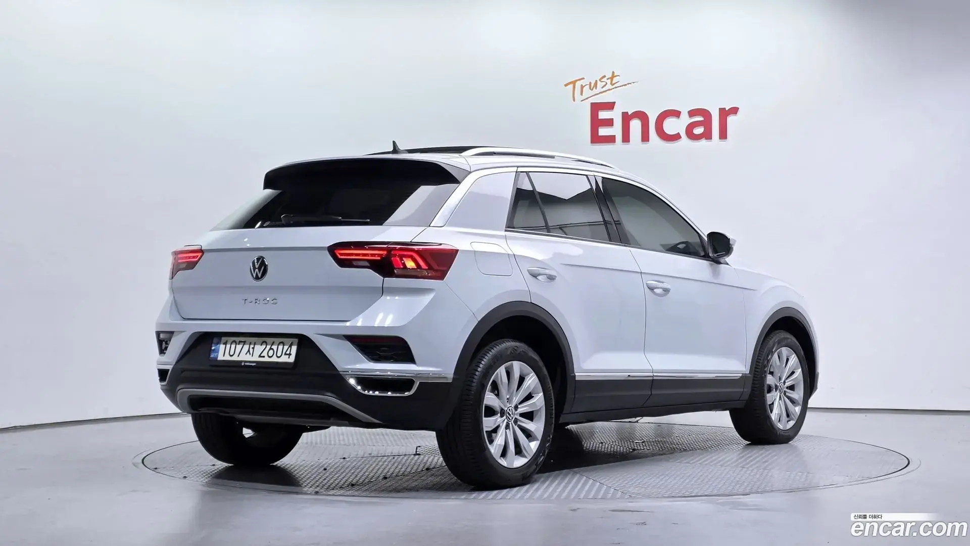 Main__Slider__Photo:T-Roc Volkswagen 2021.5-1