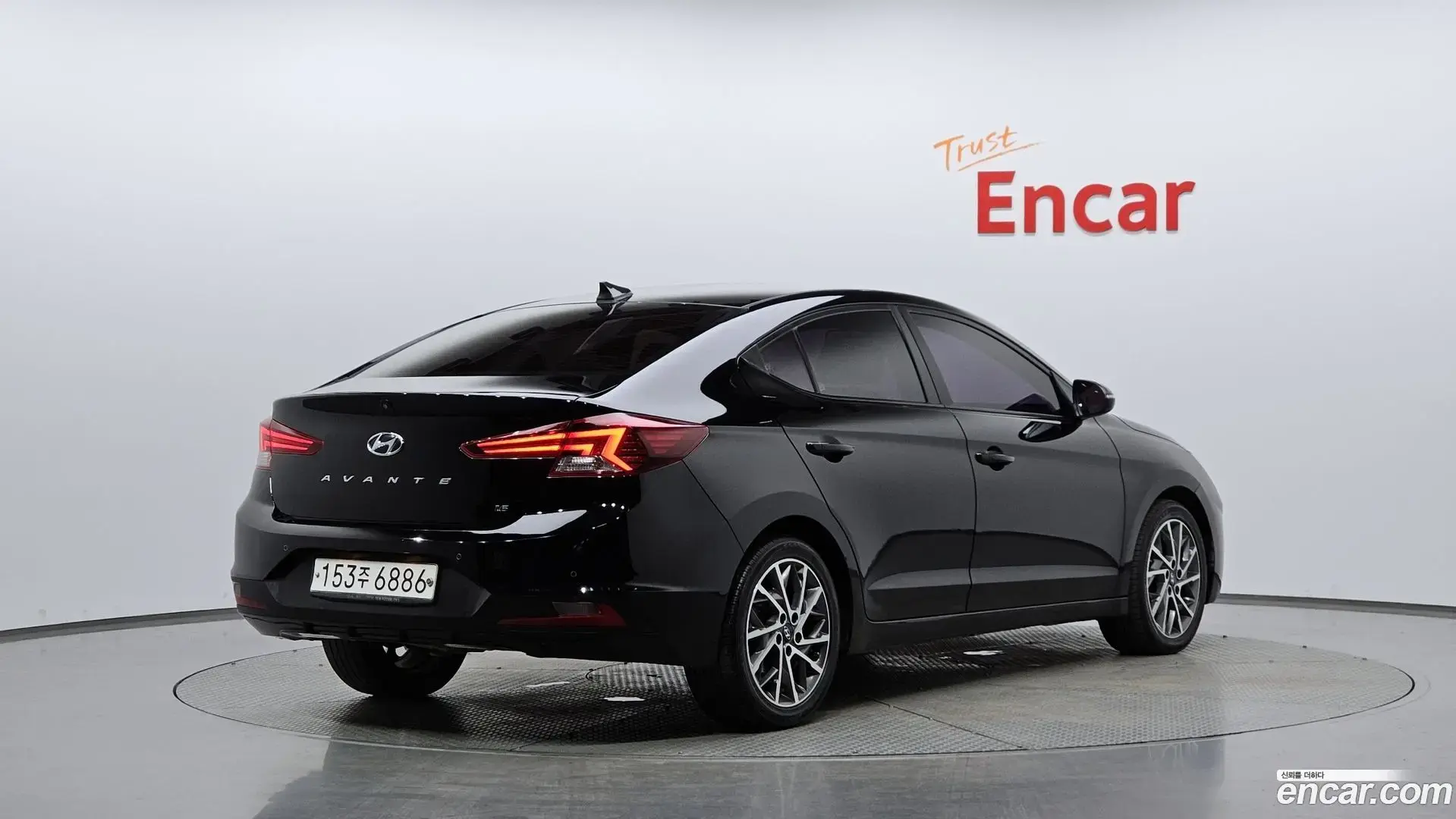 Main__Slider__Photo:AVANTE Hyundai 2019.11-1