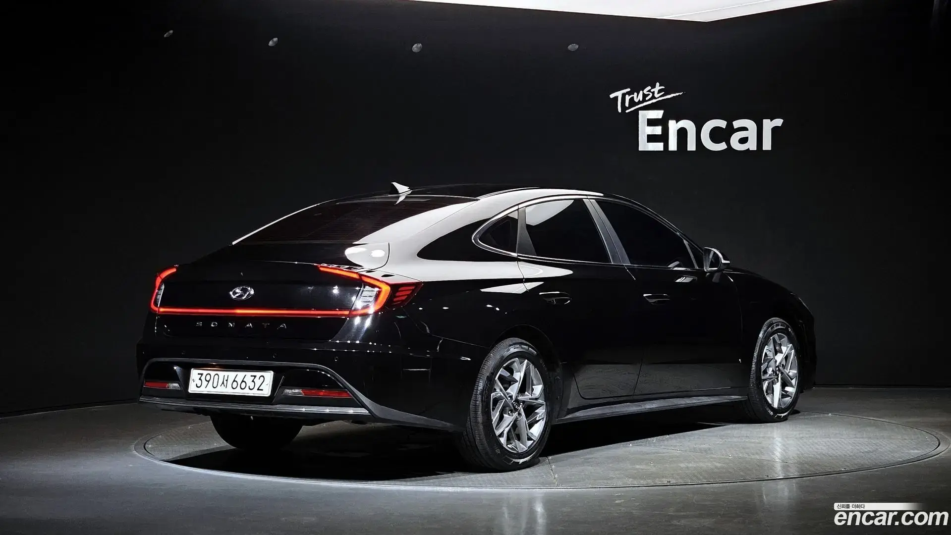Main__Slider__Photo:Sonata Hyundai 2020.5-1
