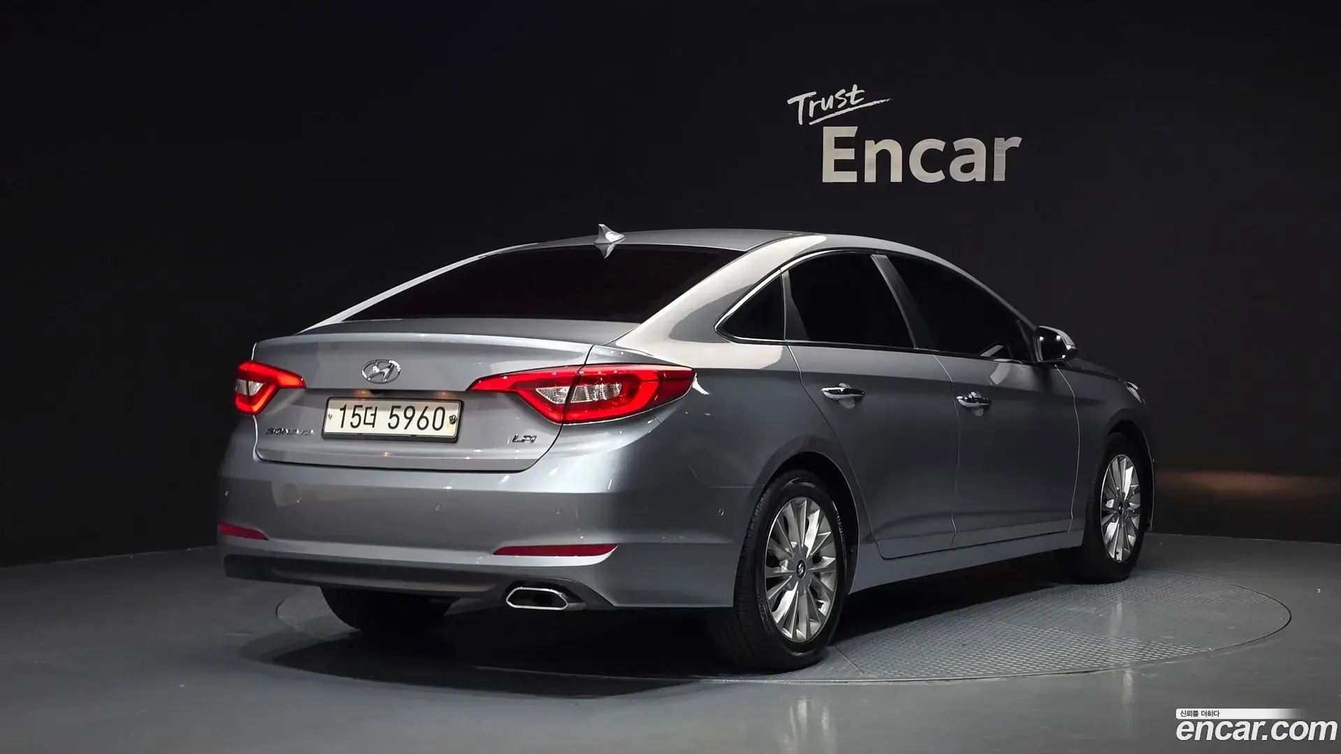 Main__Slider__Photo:Sonata Hyundai 2015.1-1