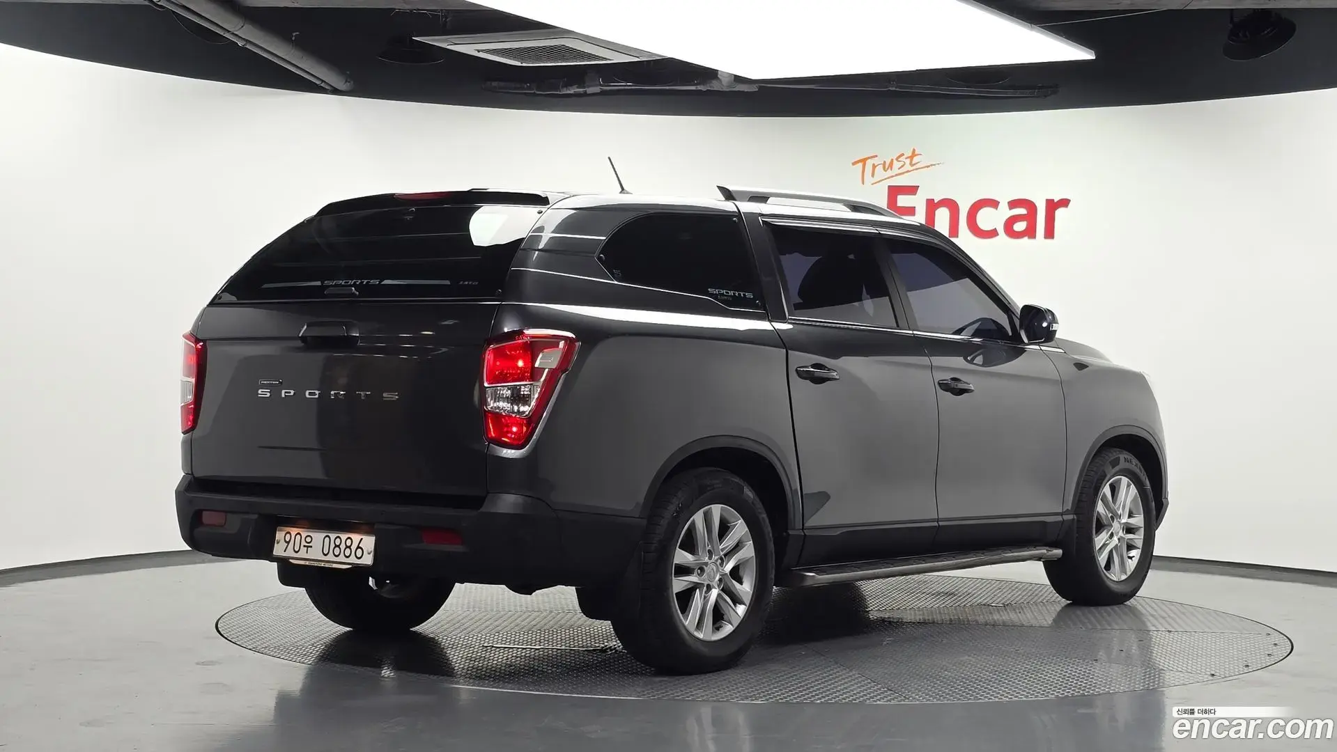 Main__Slider__Photo:Rexton KG Mobility 2018.10-1