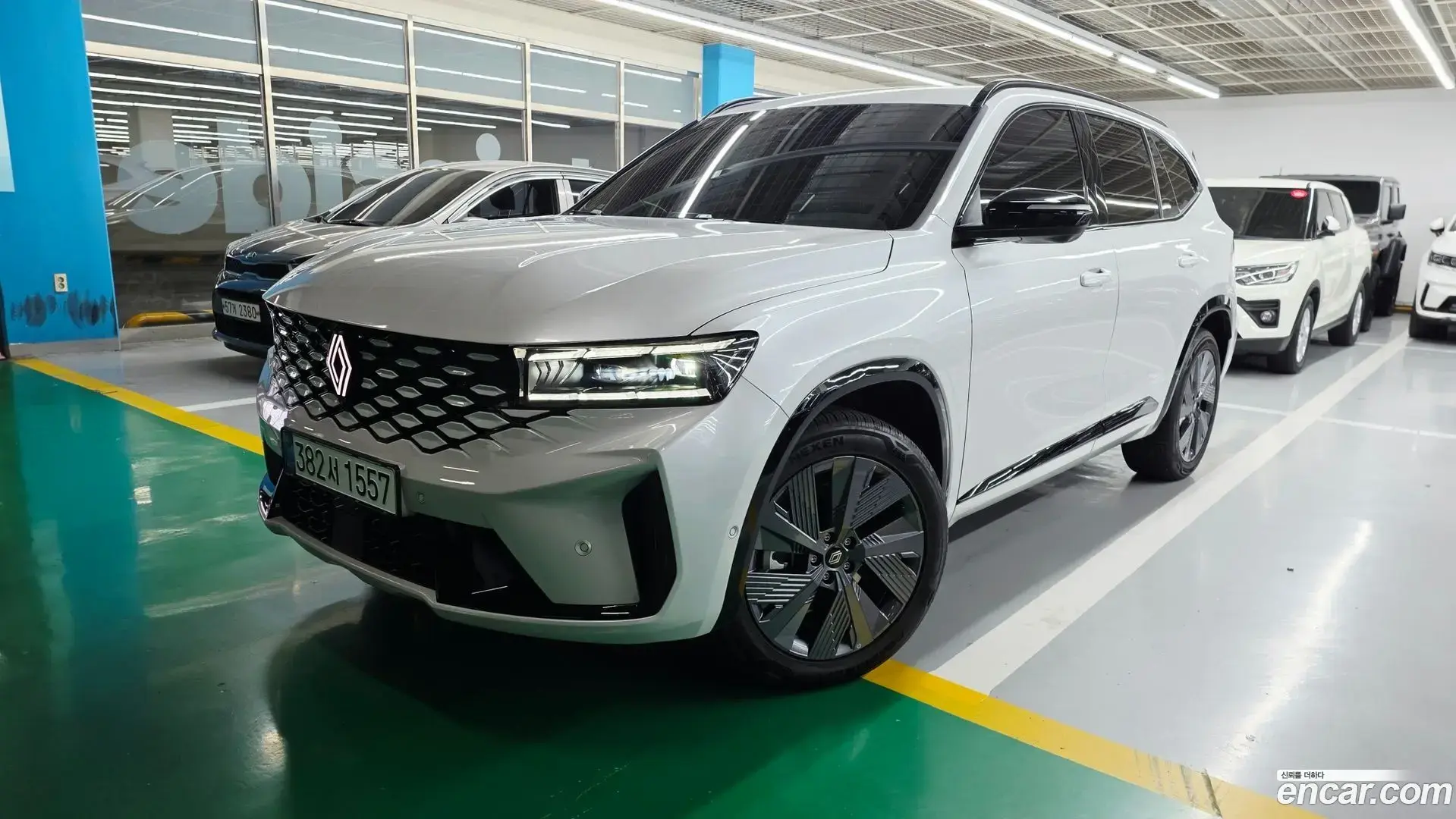 Main__Slider__Photo:Grand Koleos Renault Korea 2026.6-1