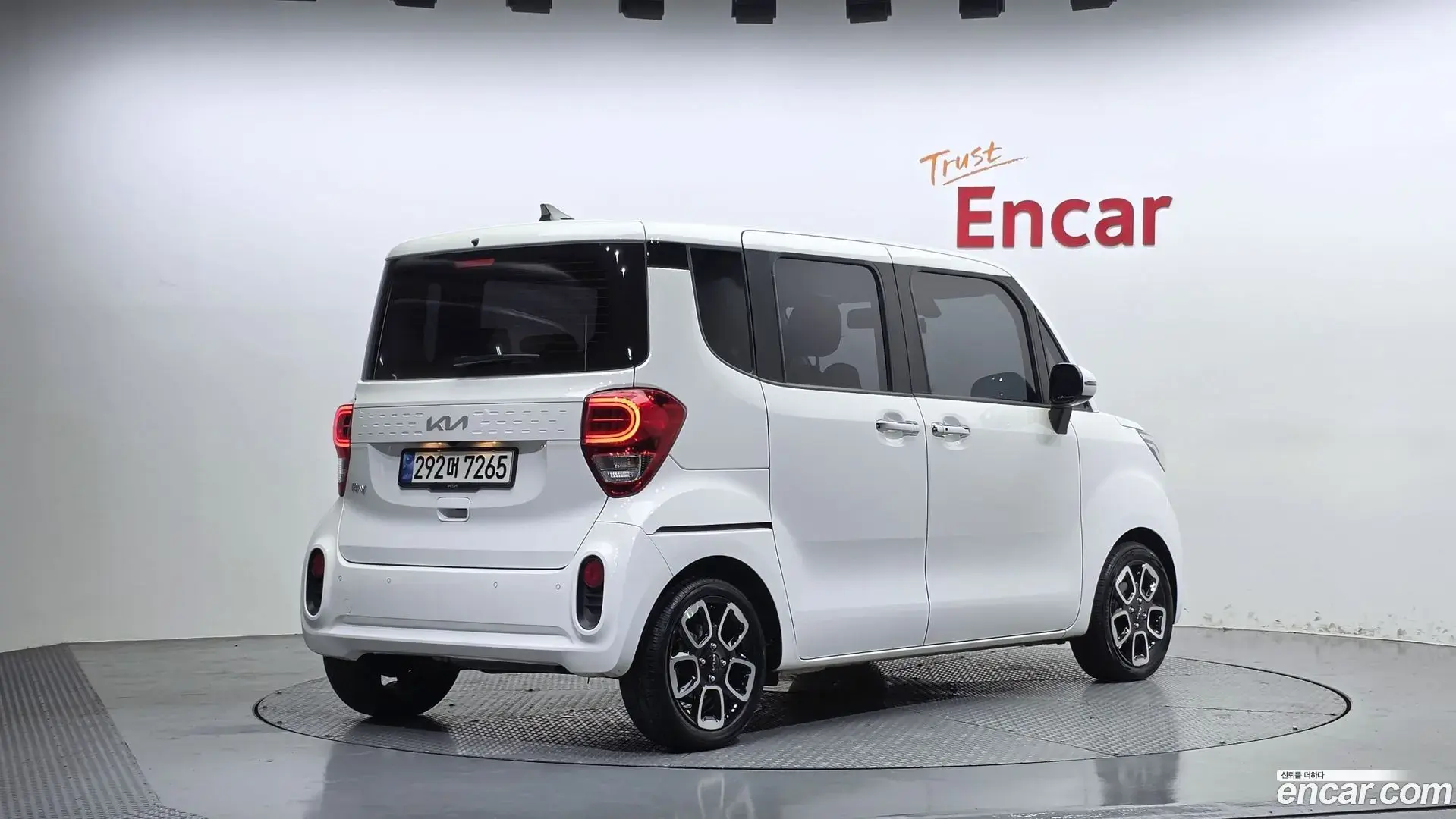 Main__Slider__Photo:RAY Kia 2021.9-1