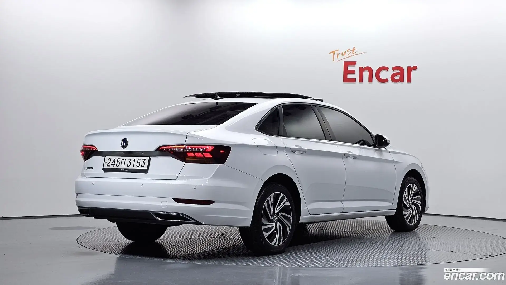 Main__Slider__Photo:Jetta Volkswagen 2021.11-1