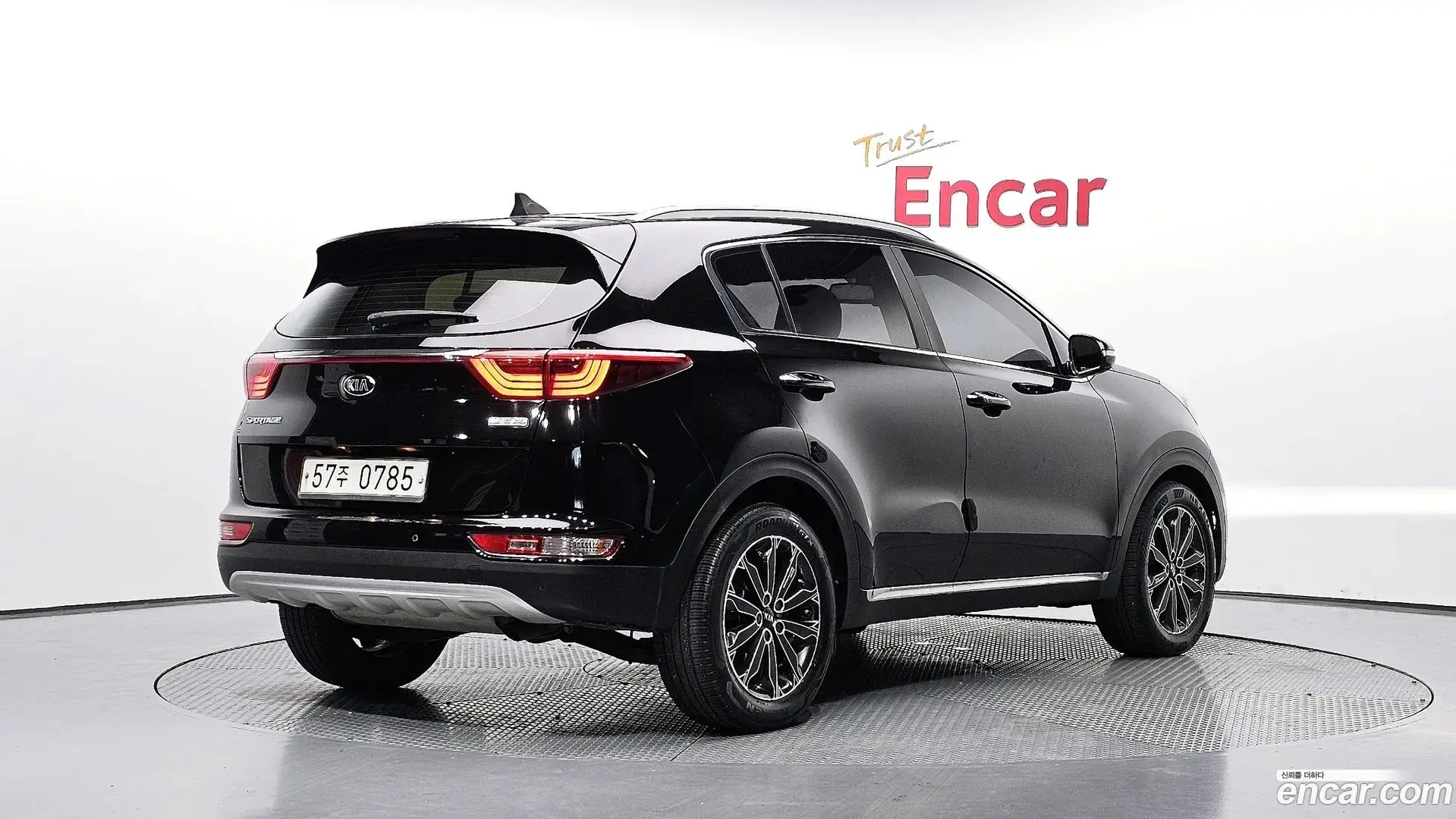 Main__Slider__Photo:Sportage Kia 2015.11-1