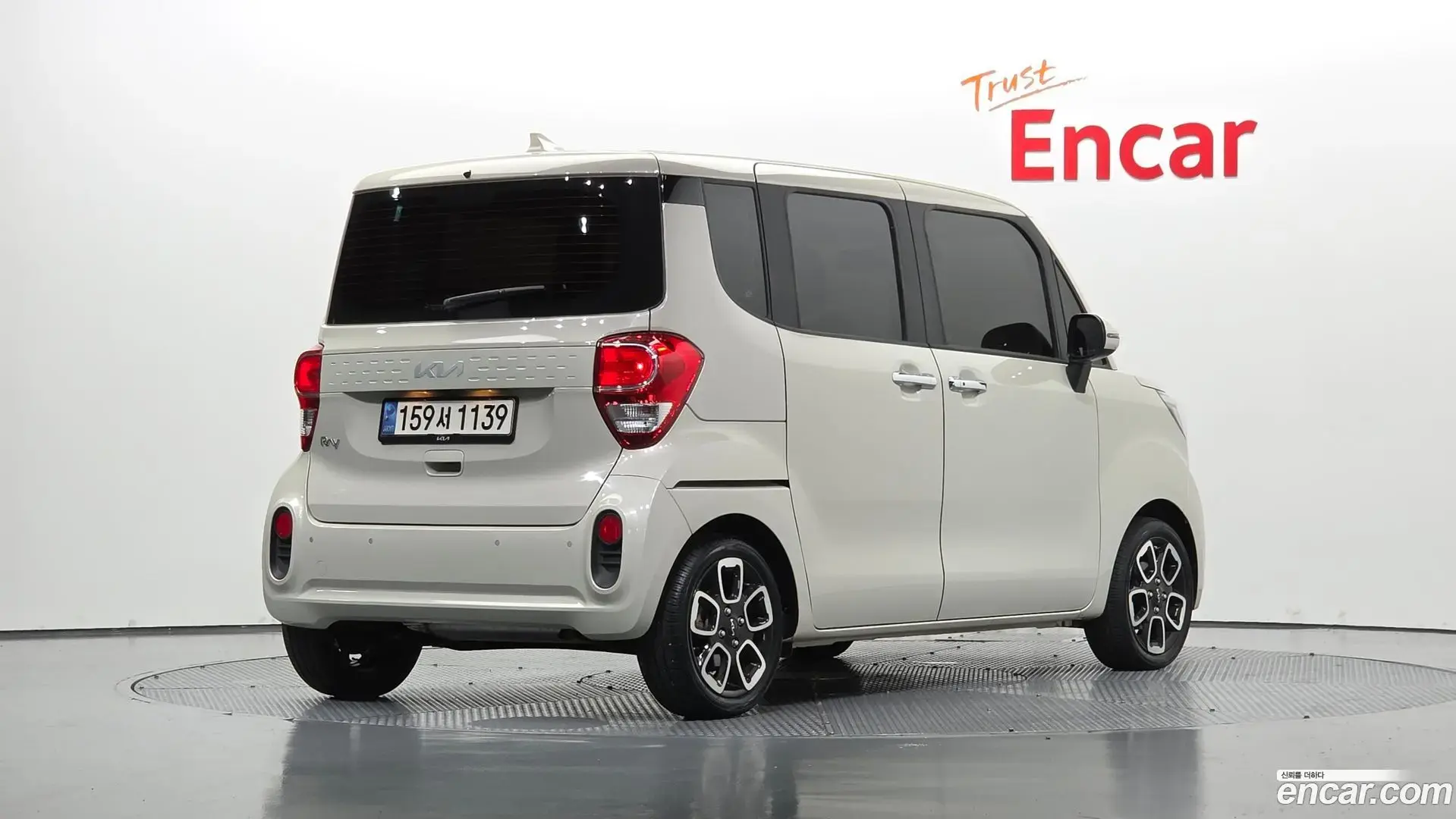 Main__Slider__Photo:RAY Kia 2022.3-1