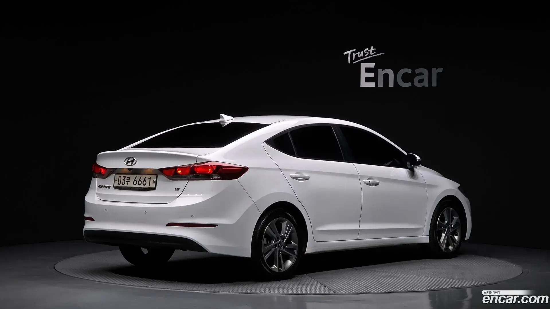 Main__Slider__Photo:AVANTE Hyundai 2018.7-1