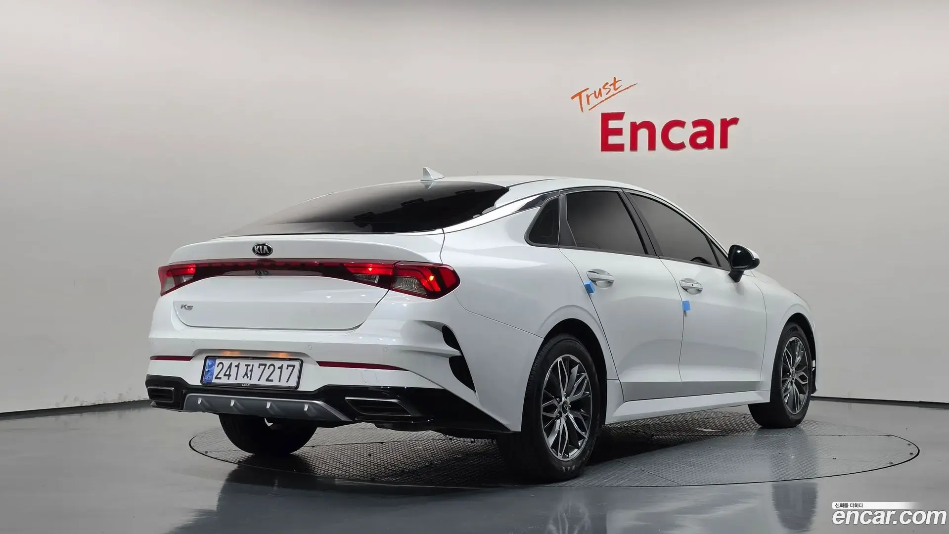 Main__Slider__Photo:K5 Kia 2021.3-1