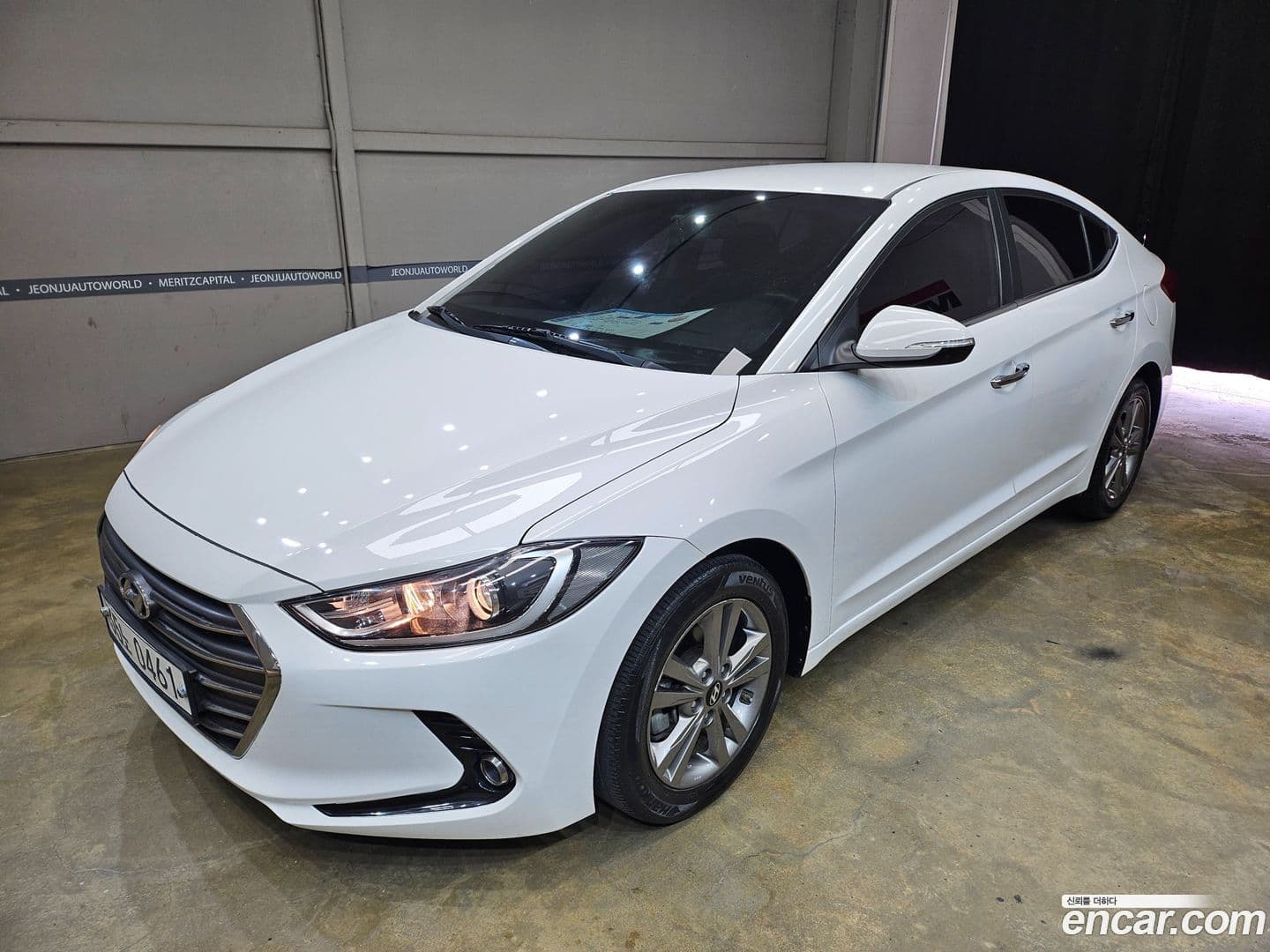 Main__Slider__Photo:AVANTE Hyundai 2016.1-0