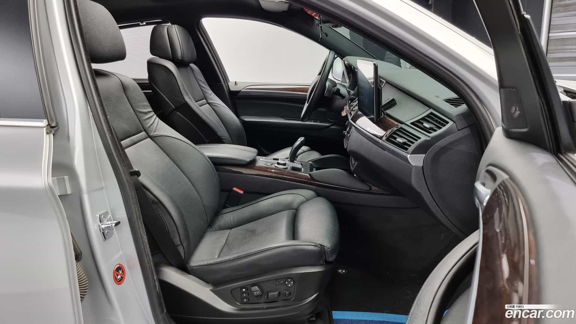 X6 BMW 2009.4-INNER-010