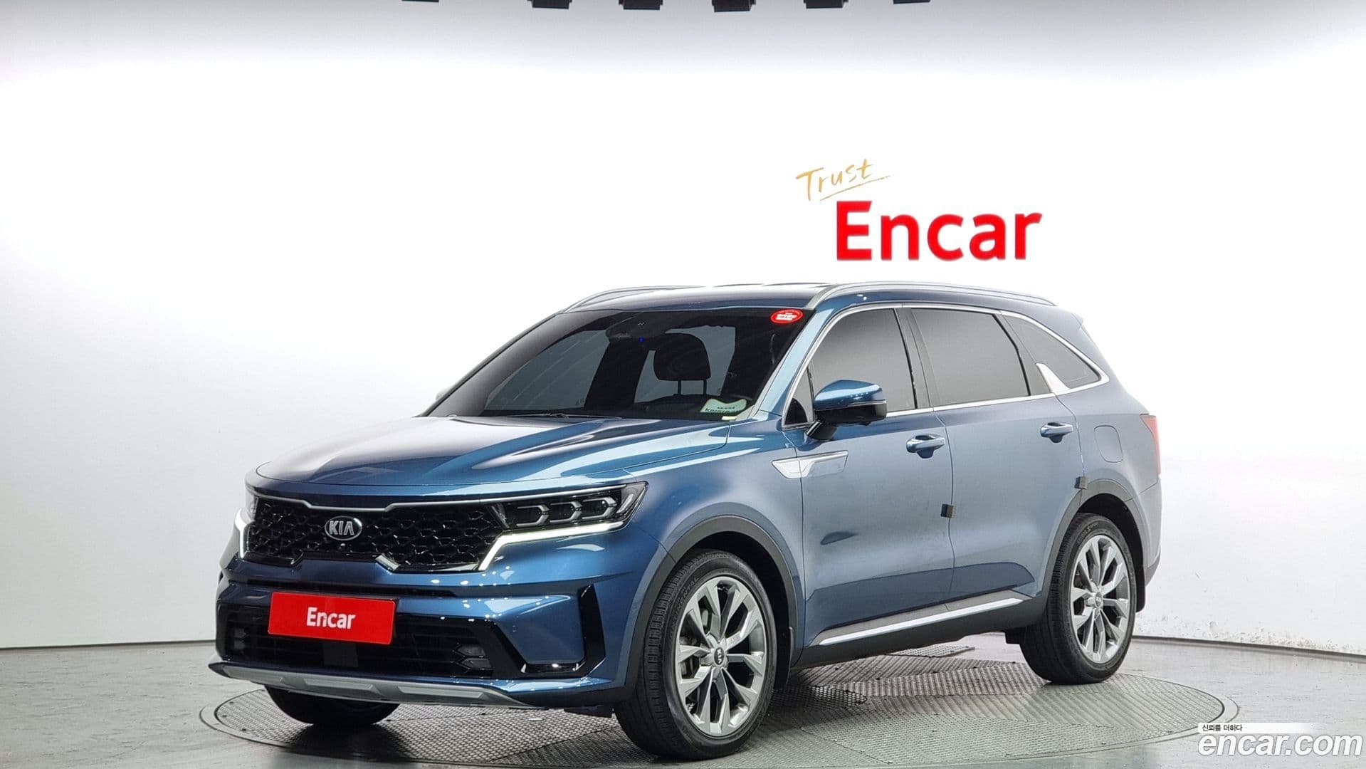Main__Slider__Photo:Sorento Kia 2020.3-0