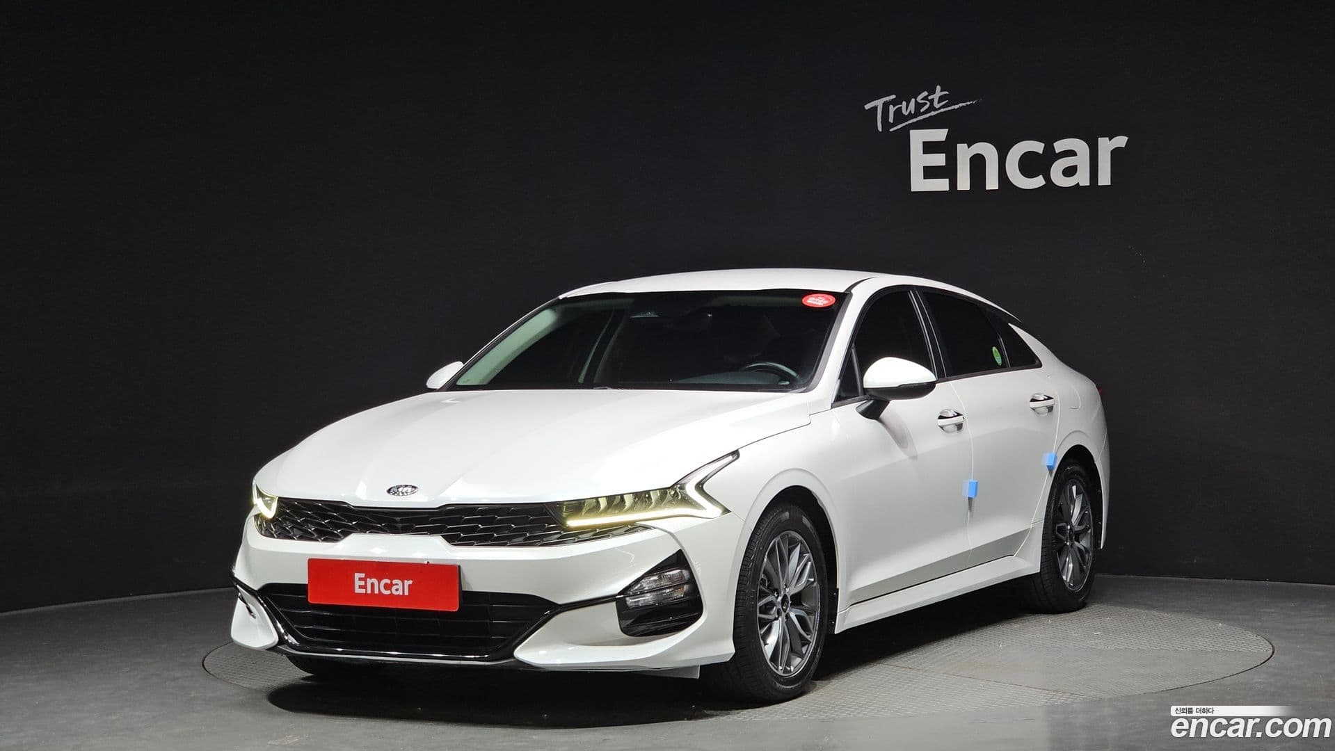 Main__Slider__Photo:K5 Kia 2021.3-0