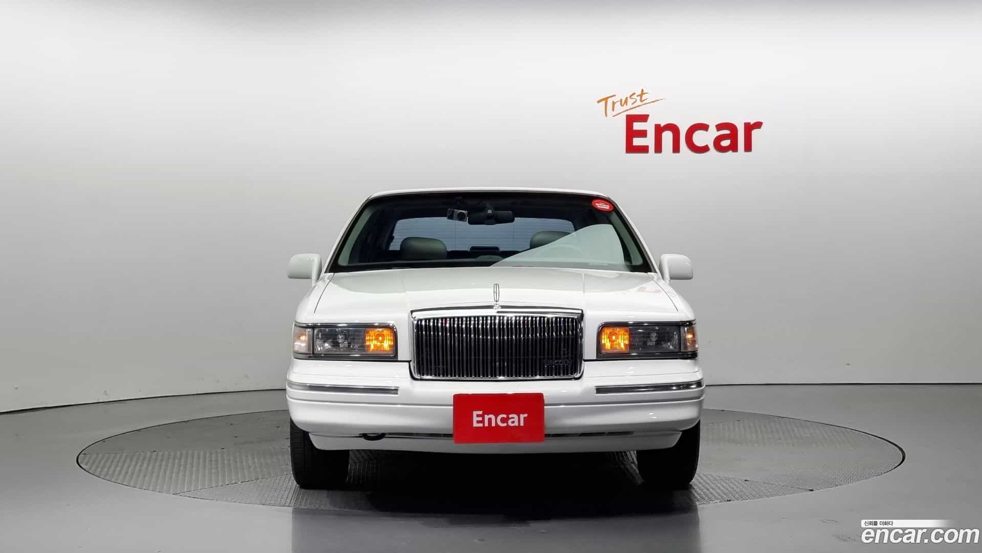 Town Car Lincoln 1997.5-OUTER-003